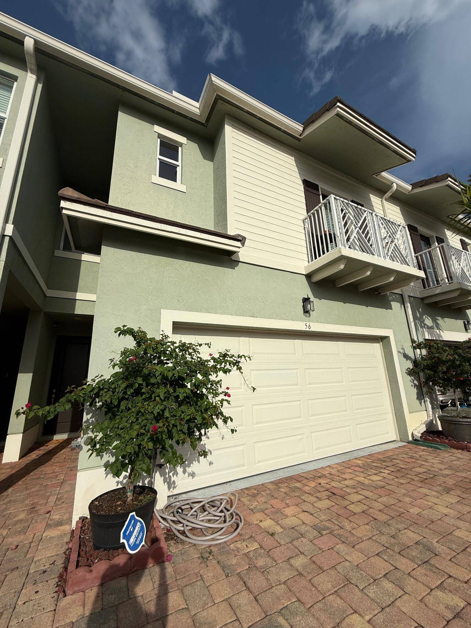 Royal Palm Beach, FL 33411,56 Sabal CT