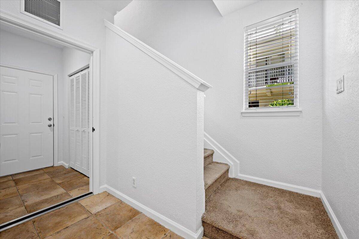 Jupiter, FL 33458,131 Greenwich CIR