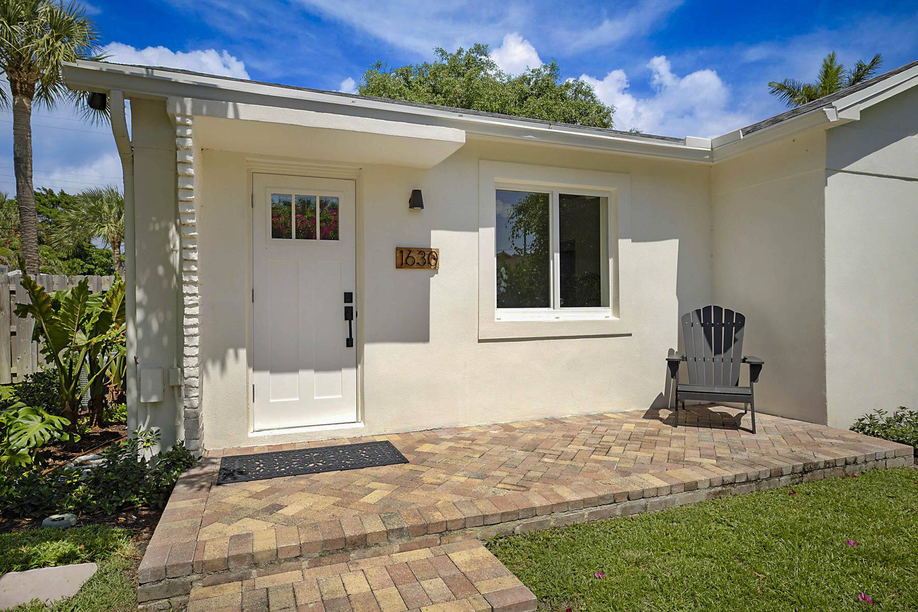 Lake Worth Beach, FL 33460,1630 N Ocean Breeze