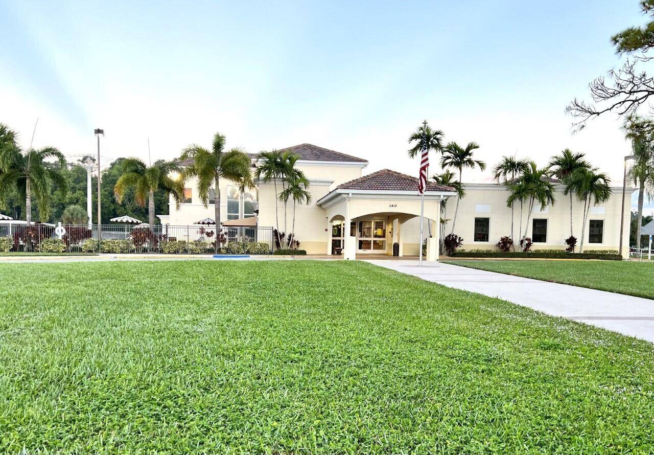 West Palm Beach, FL 33417,54 Salisbury C