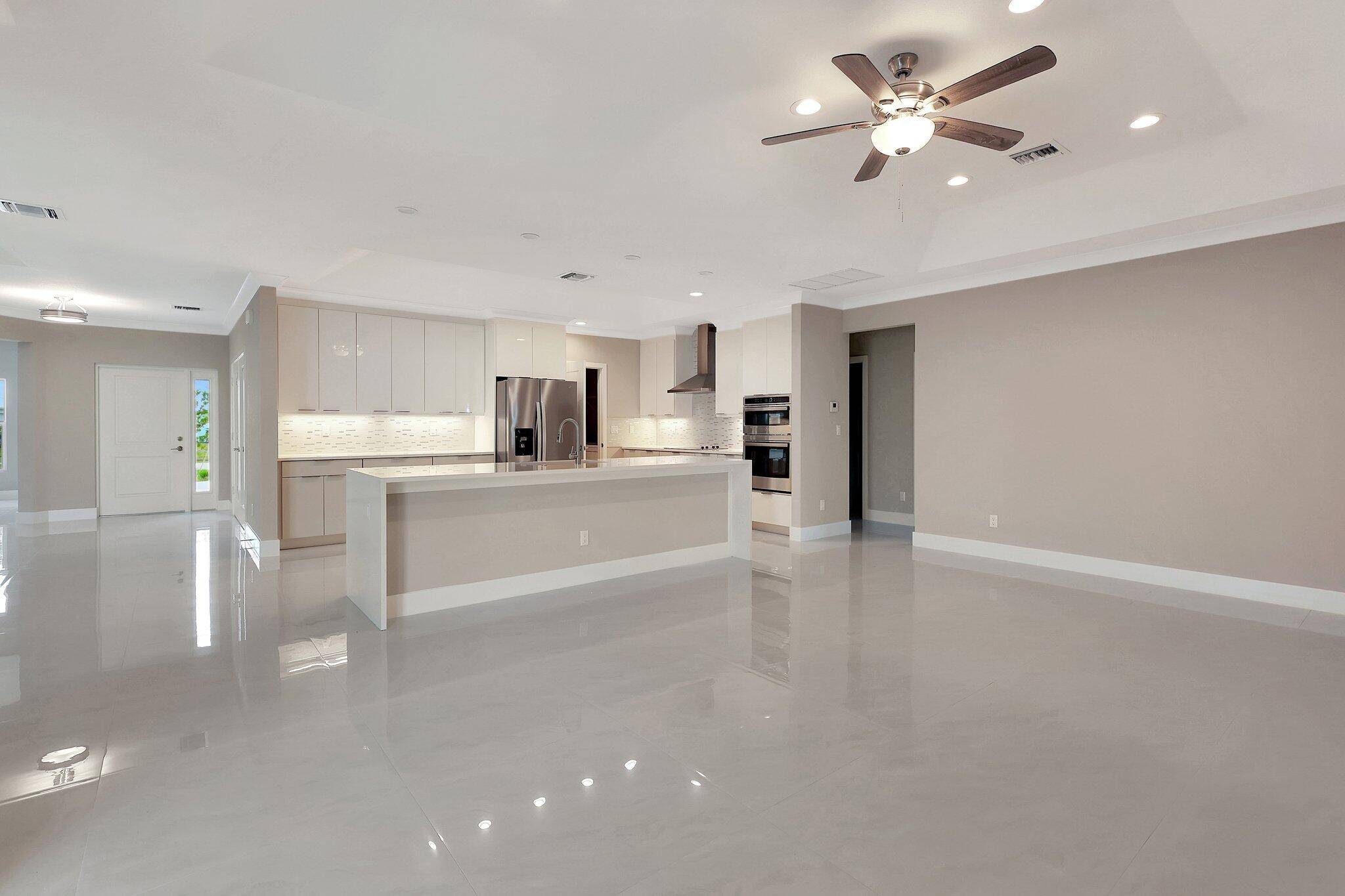 Port Saint Lucie, FL 34953,156 SW Paar DR