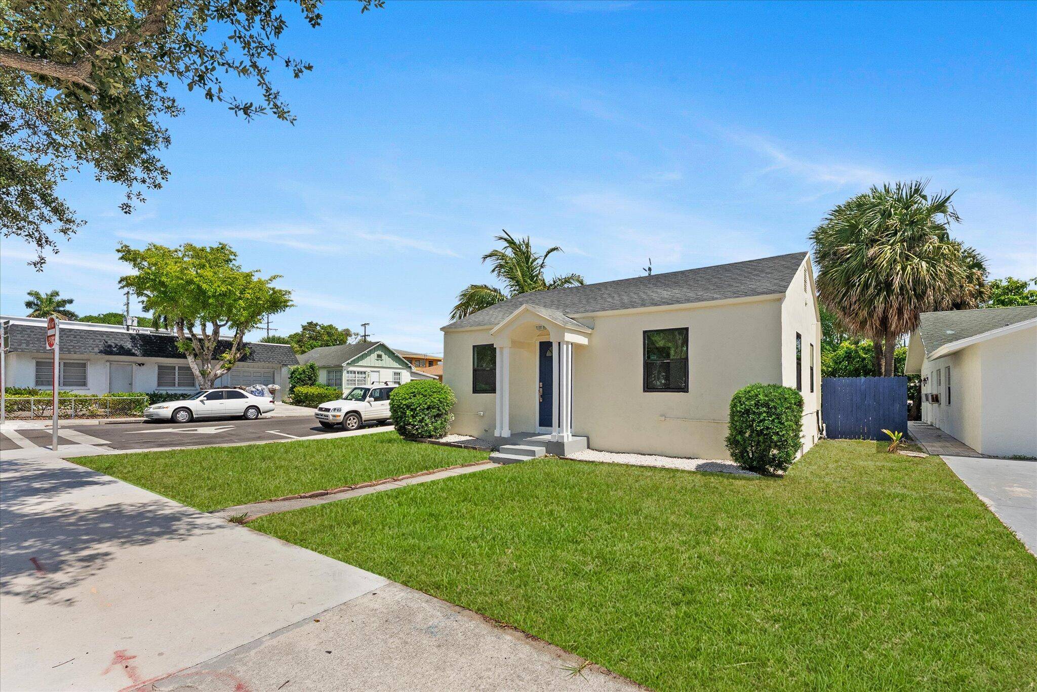 Lake Worth Beach, FL 33460,1420 Lake AVE