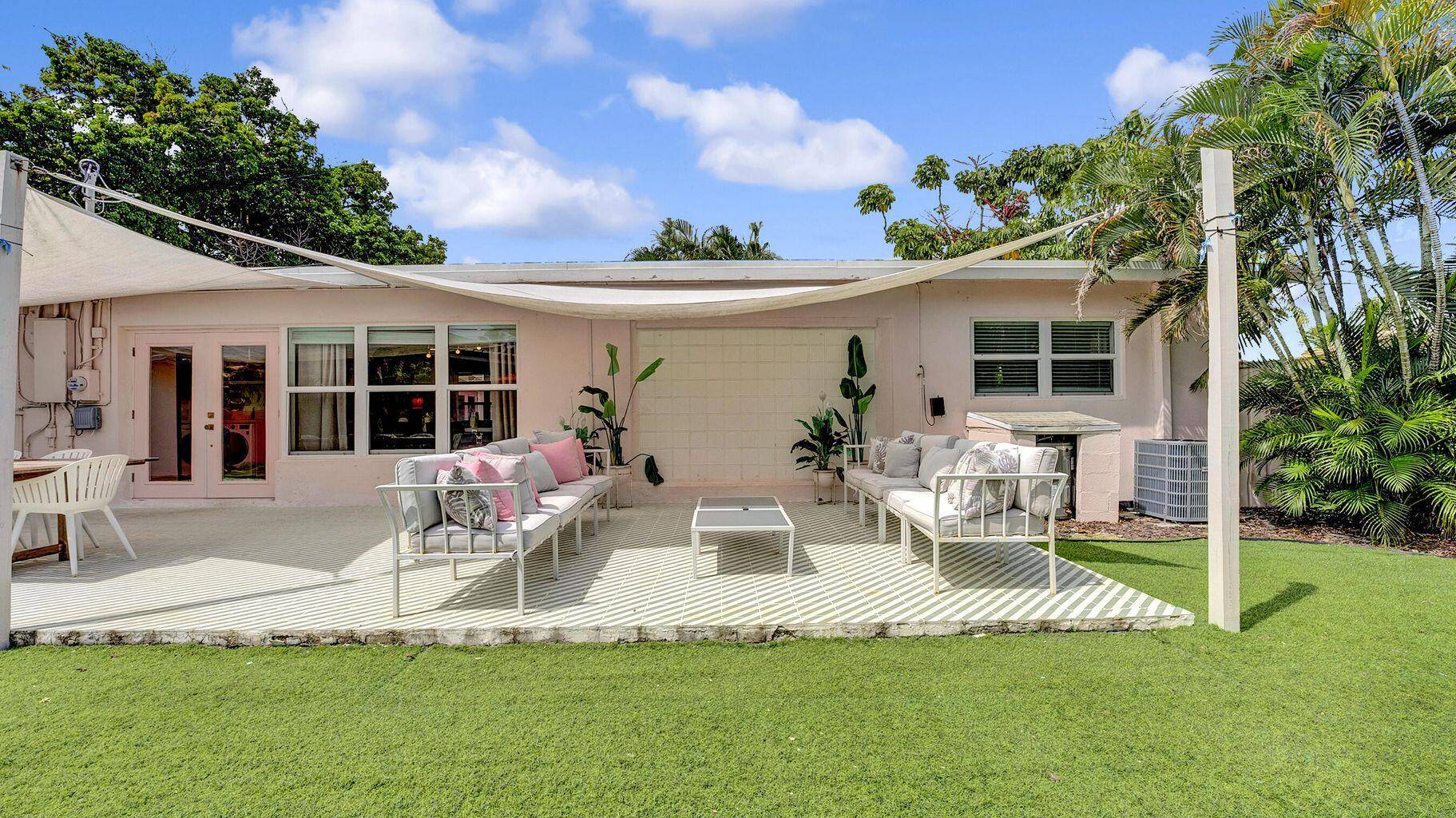 Fort Lauderdale, FL 33306,2600 NE 30th ST