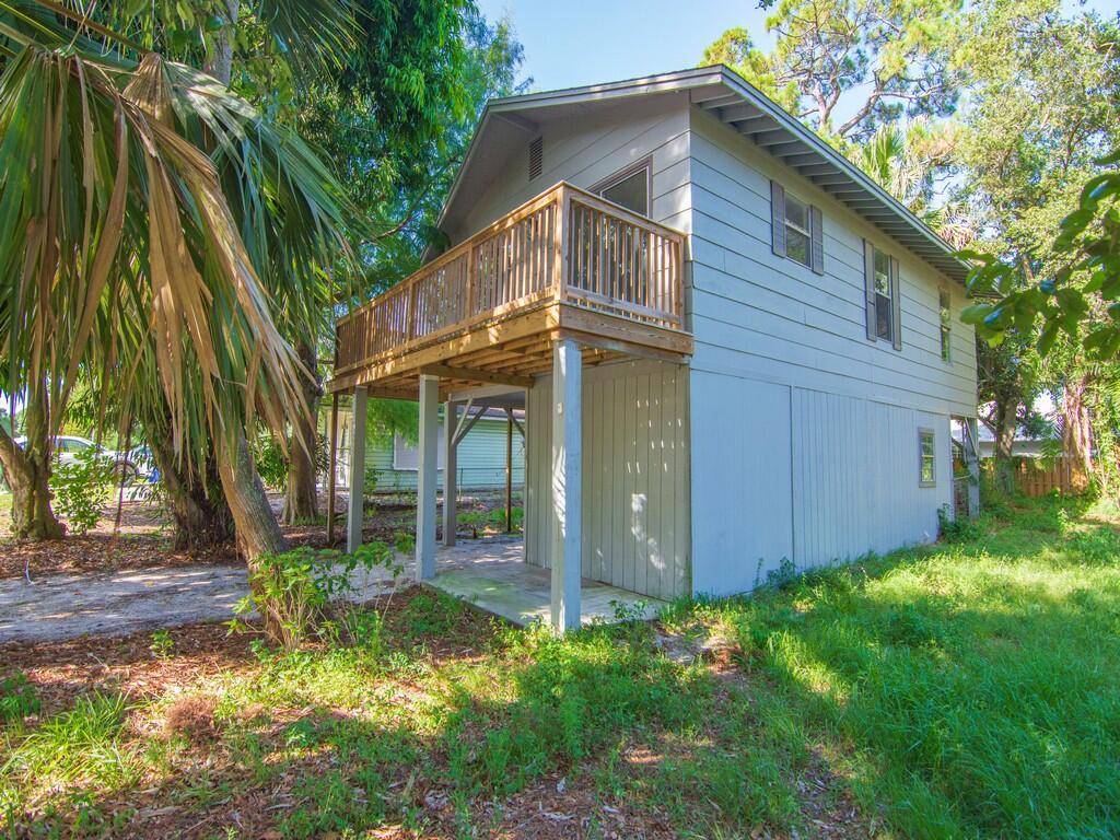 Vero Beach, FL 32966,2220 86th DR