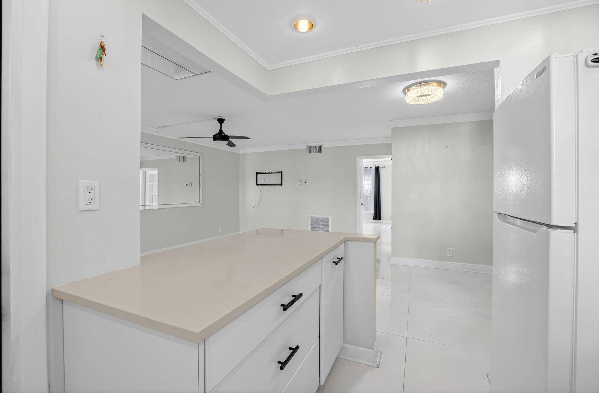 Deerfield Beach, FL 33441,808 SE 7th ST 107