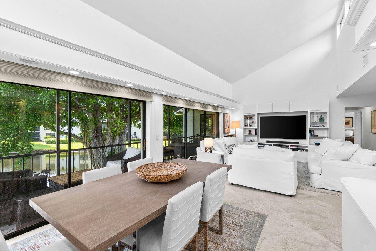 Boca Raton, FL 33434,6812 Willow Wood DR 802