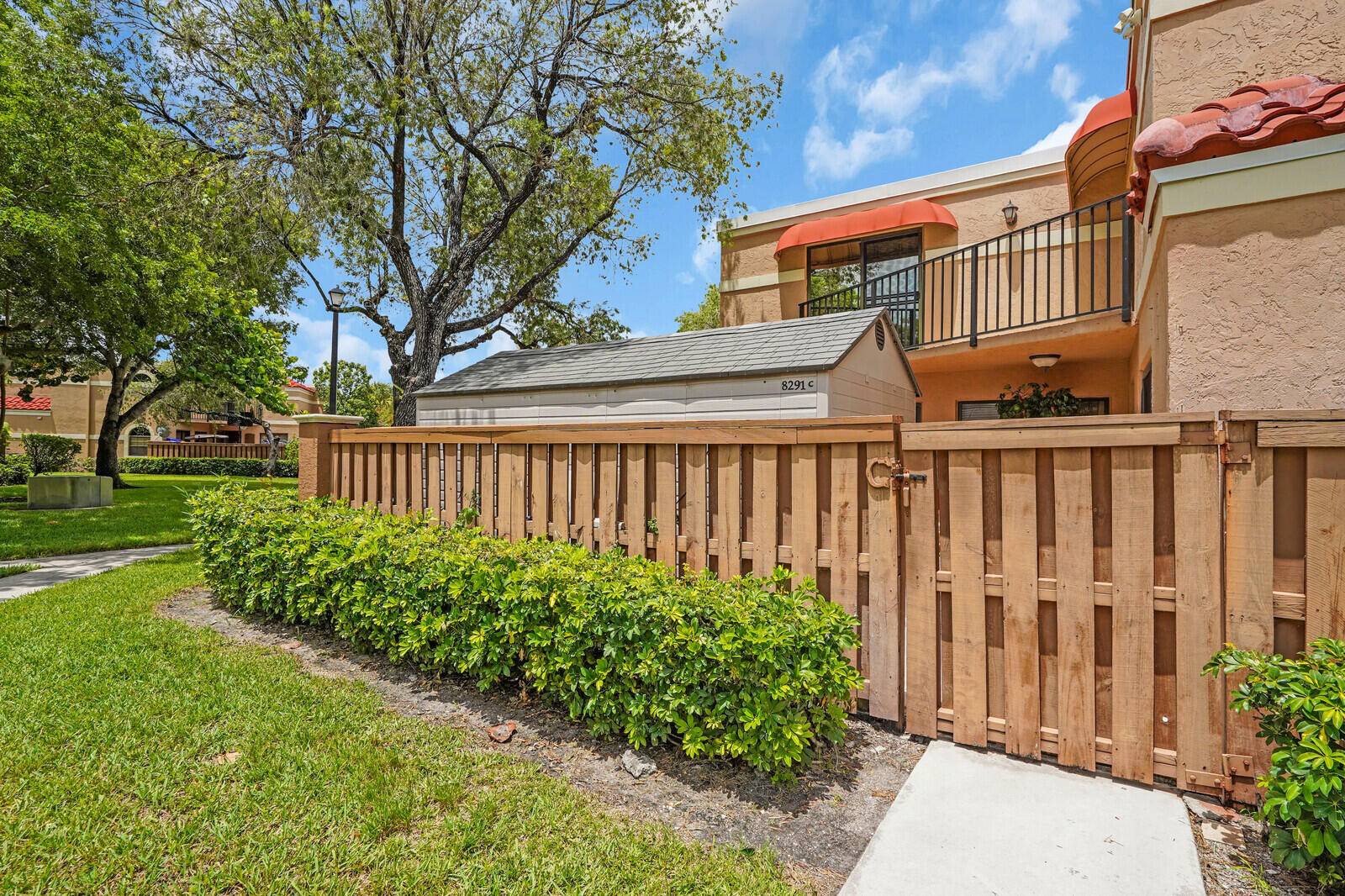 Boca Raton, FL 33433,8291 Thames BLVD C