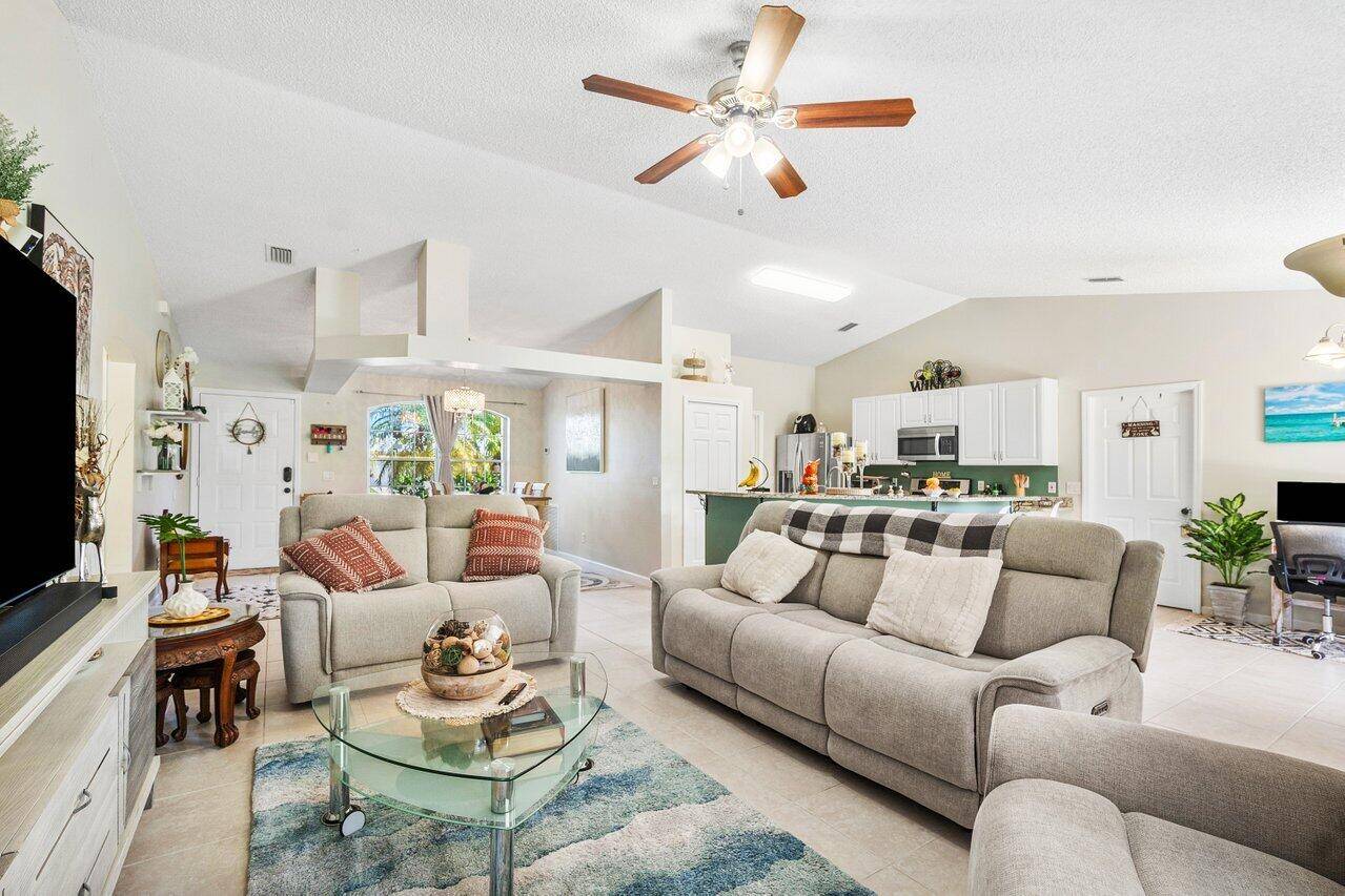 Port Saint Lucie, FL 34986,5950 NW Culebra AVE