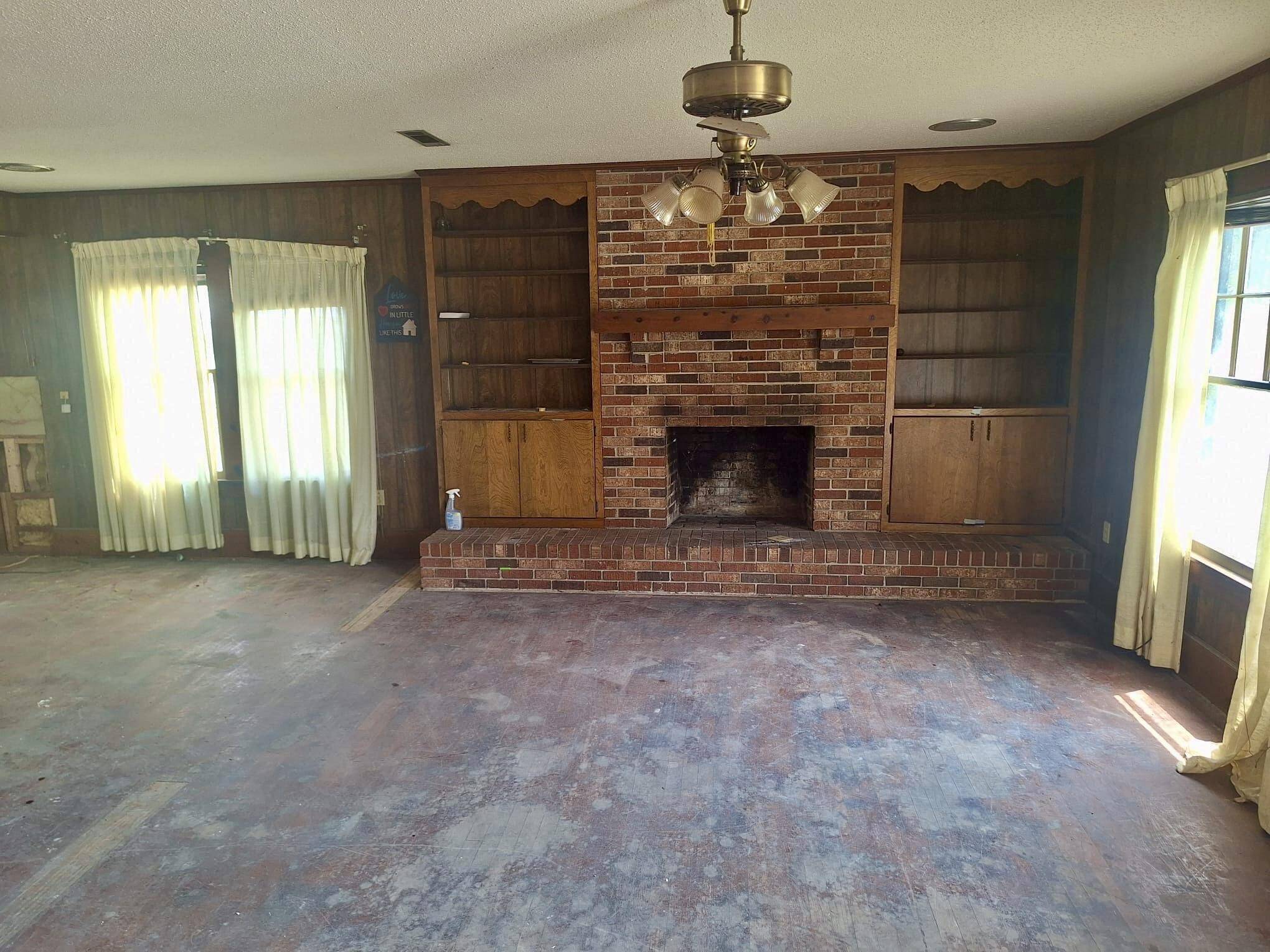 Jasper, FL 32052,209 SW 1st AVE