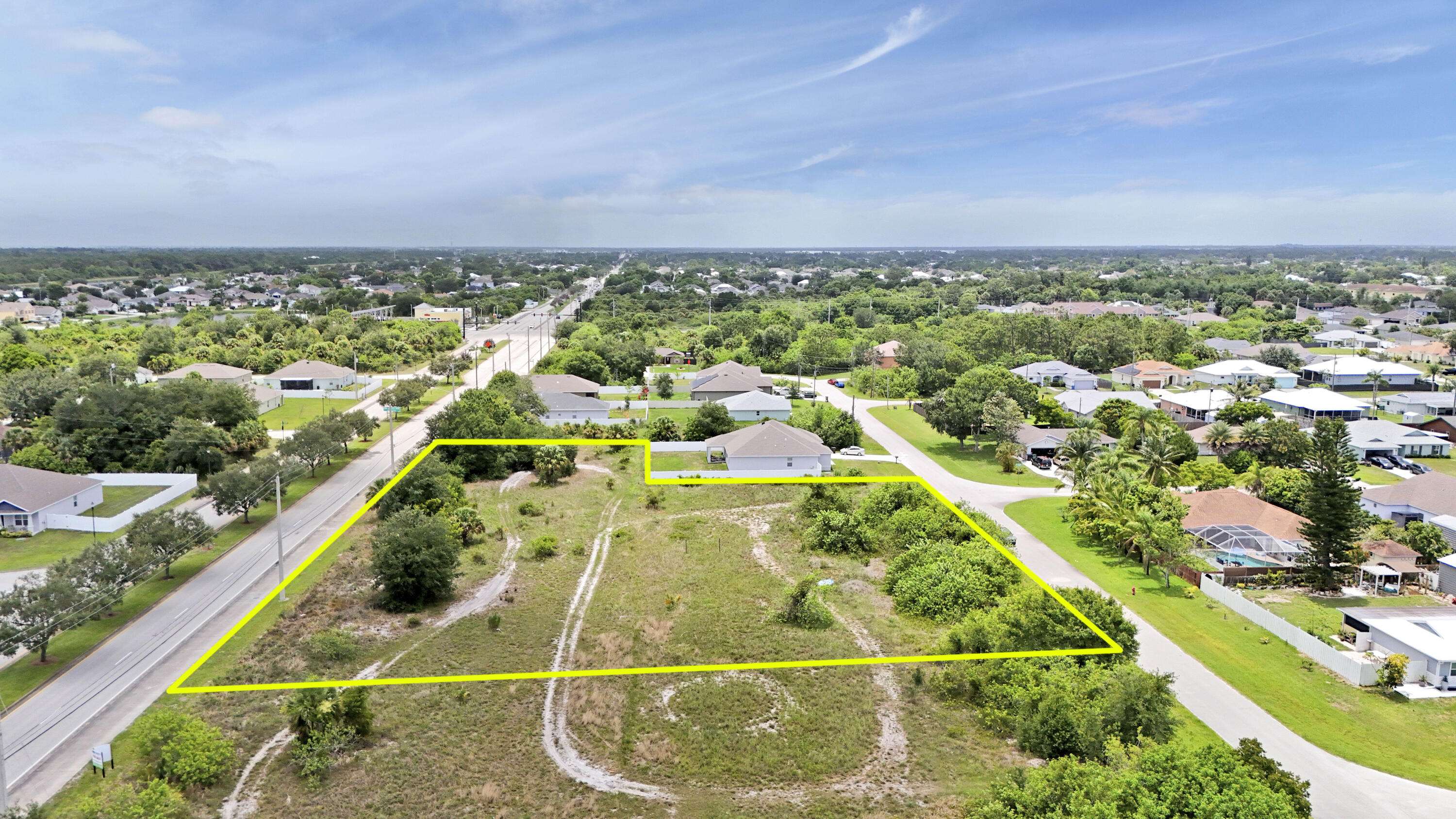 Port Saint Lucie, FL 34953,359 SW Becker RD
