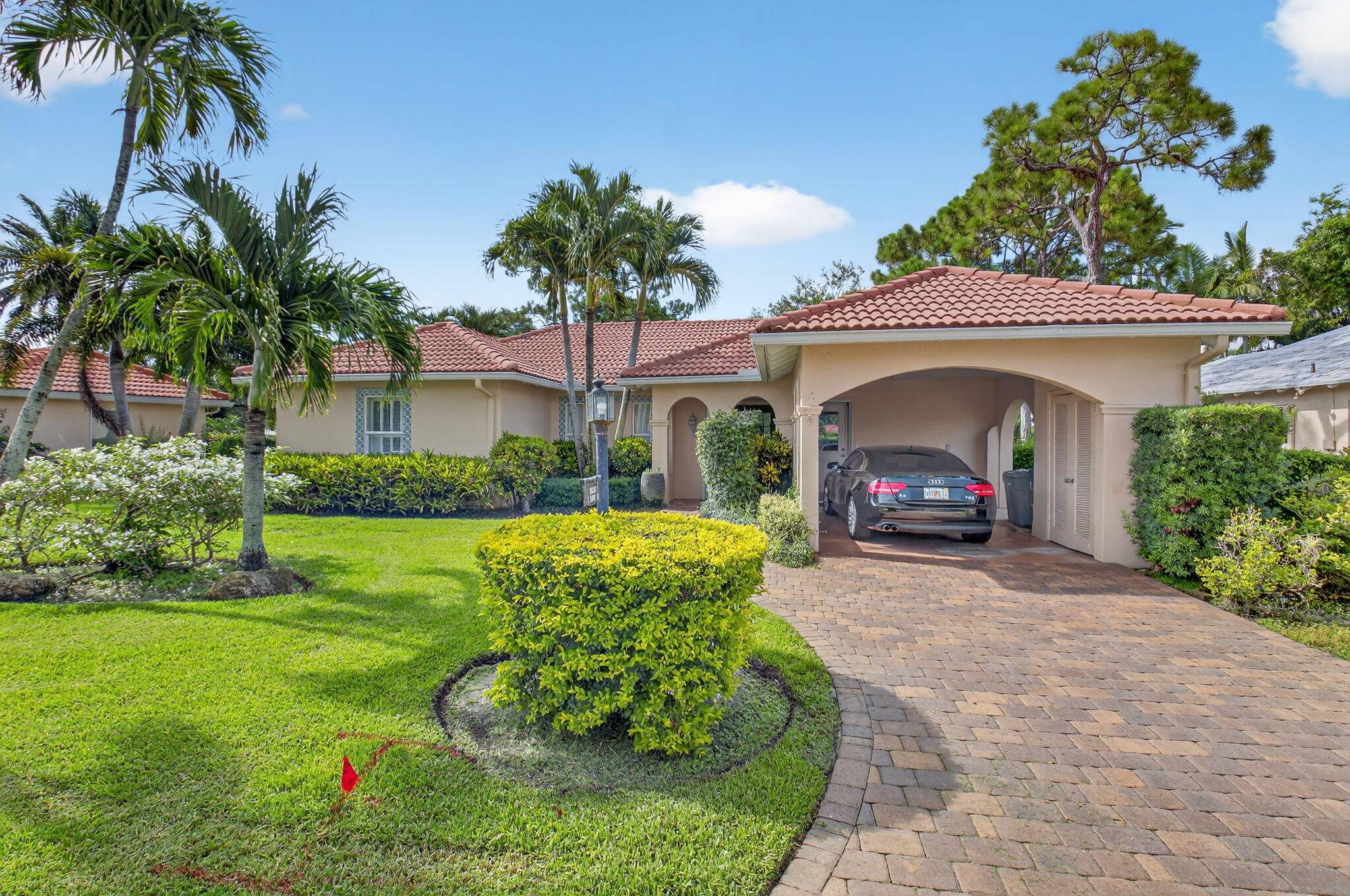 Boynton Beach, FL 33436,2 Fairway DR