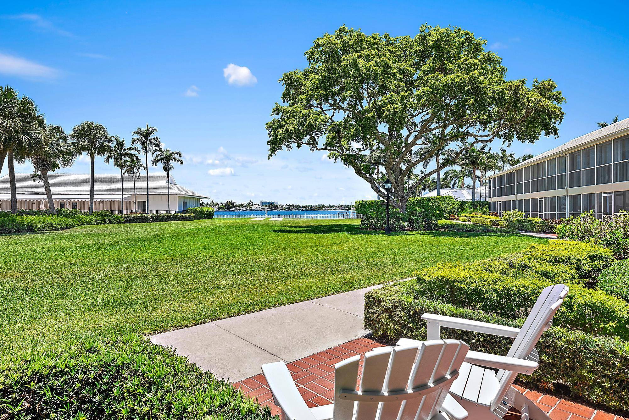 North Palm Beach, FL 33408,2 Church LN 115