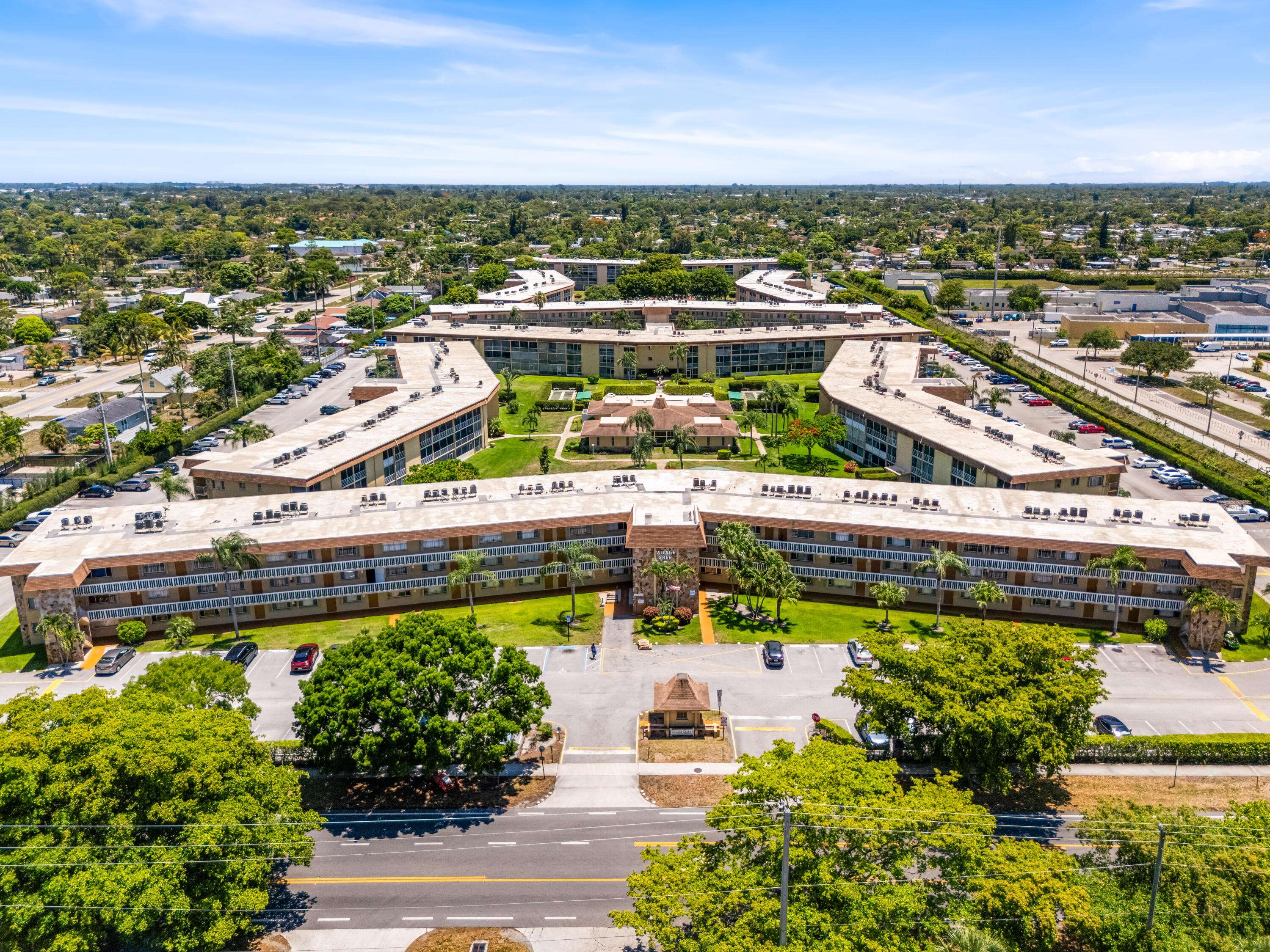 Palm Springs, FL 33461,500 Village Green CIR 311
