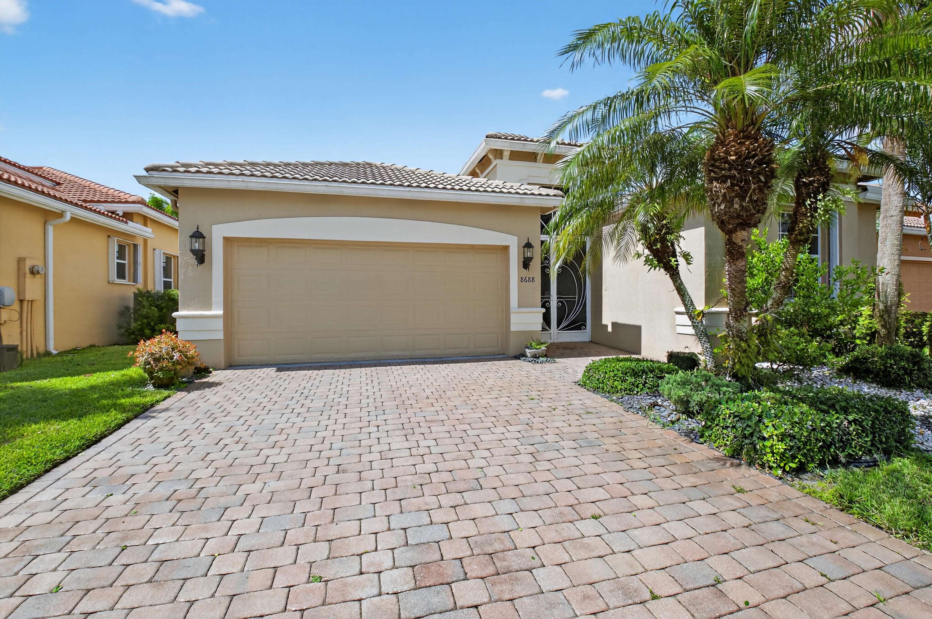 Lake Worth, FL 33467,8688 Via Avellino
