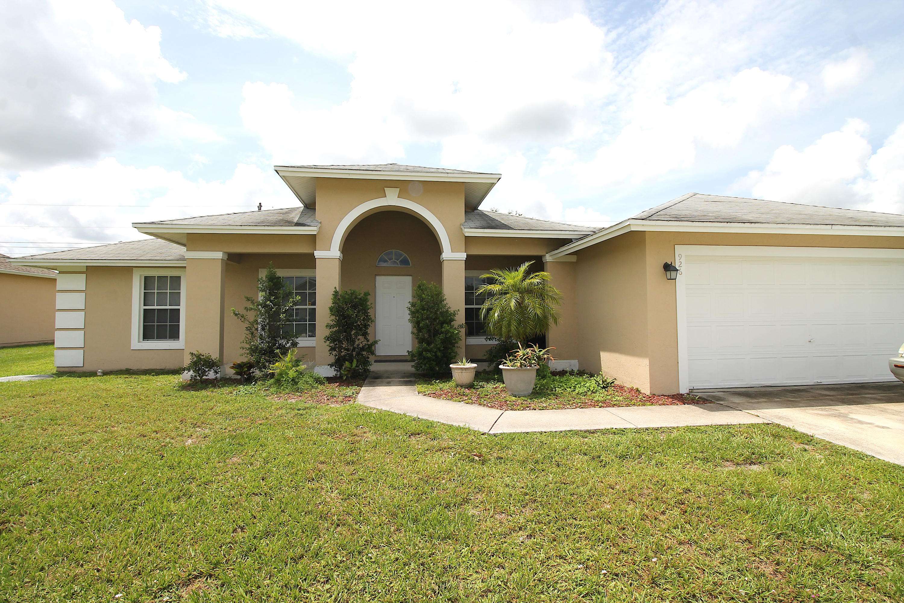 Port Saint Lucie, FL 34953,926 SW Hamberland AVE