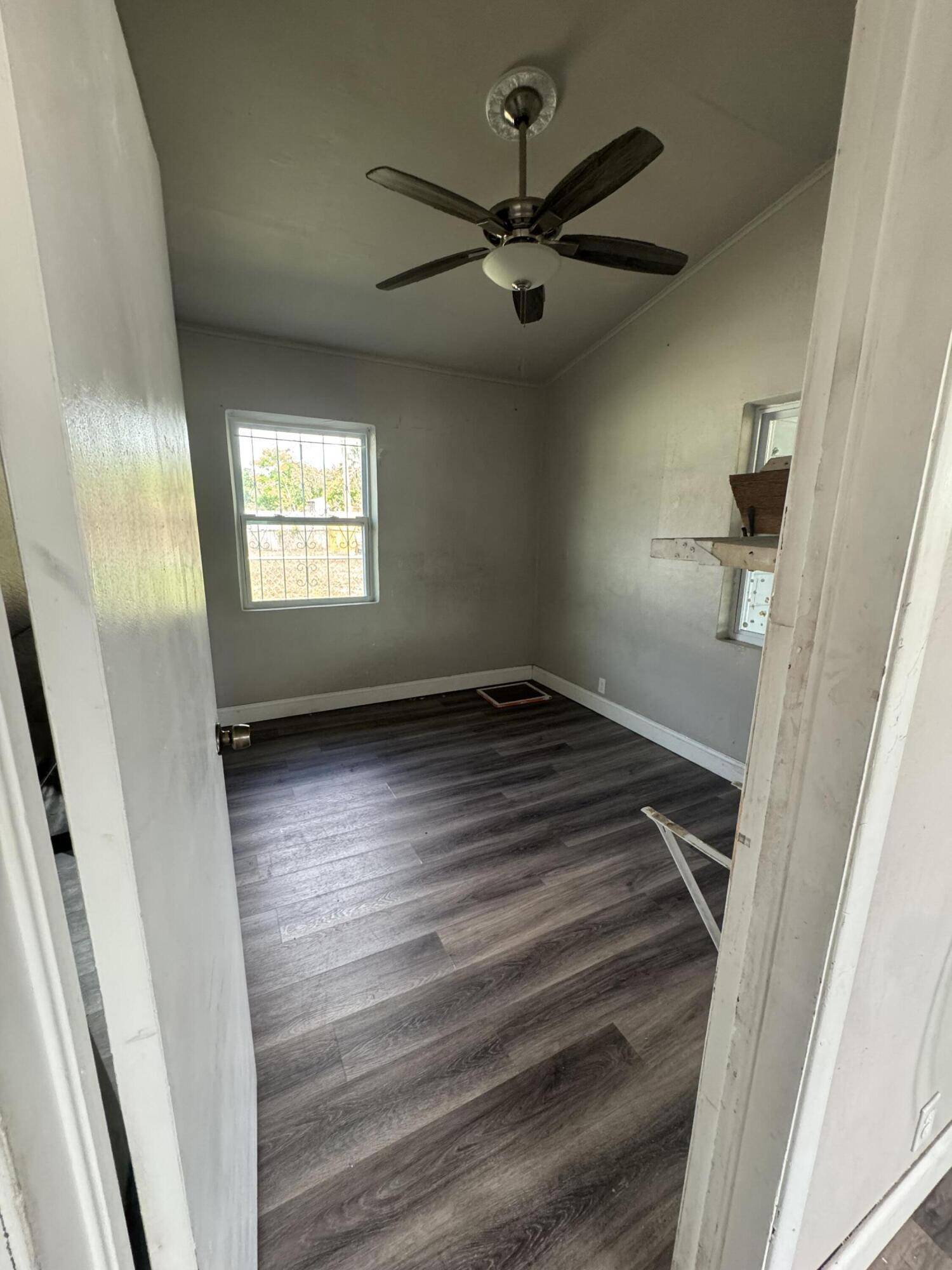 Fort Pierce, FL 34947,1801 N 25th ST