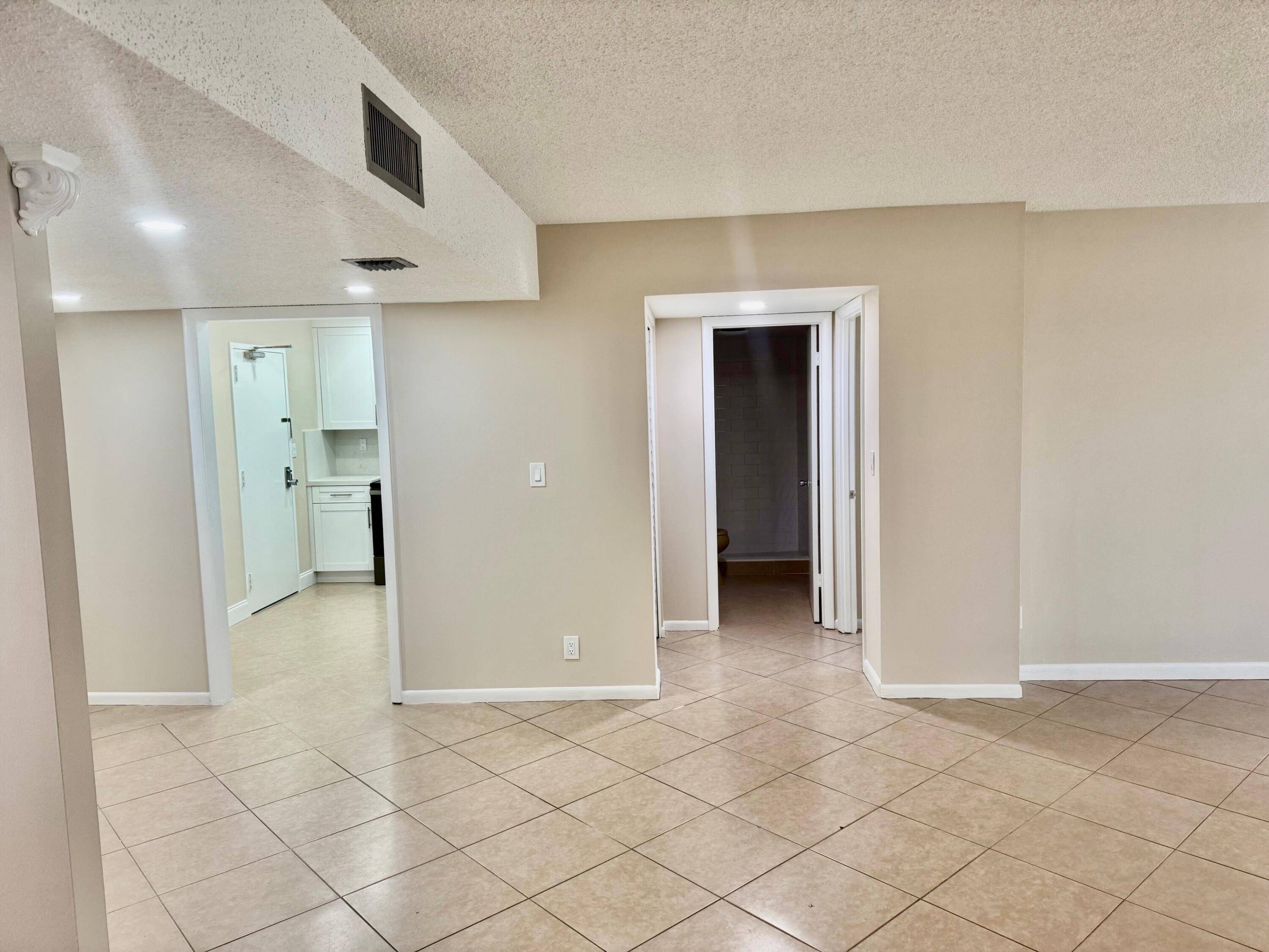 Coral Springs, FL 33065,10777 W Sample RD 505