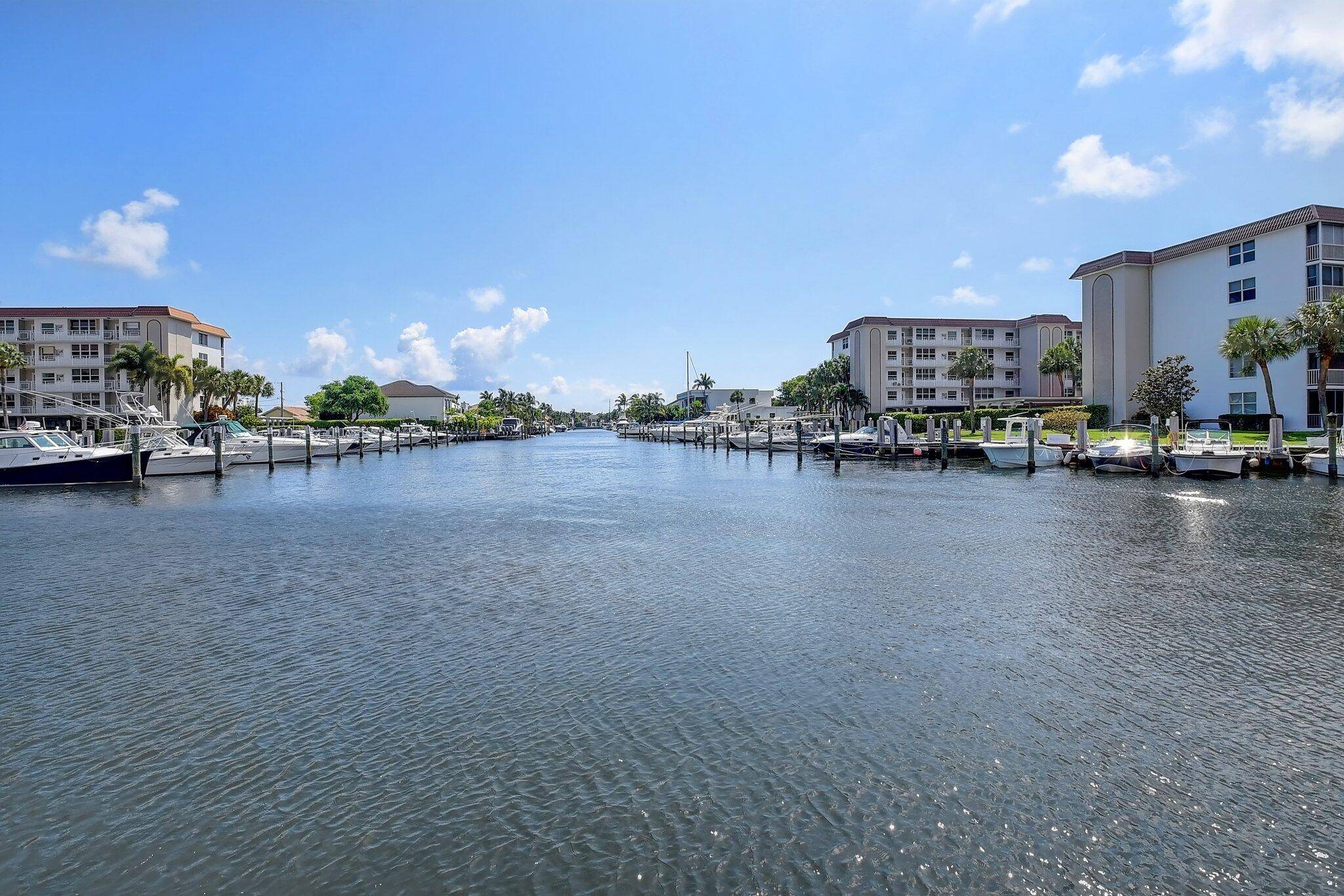 Delray Beach, FL 33483,930 Dogwood DR 358
