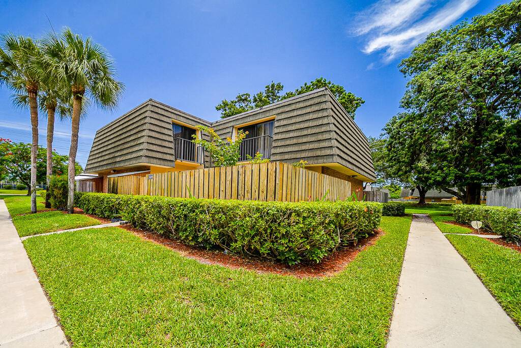 West Palm Beach, FL 33407,3321 33rd WAY