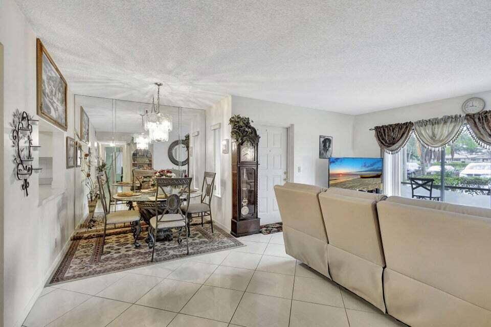 West Palm Beach, FL 33409,1102 Green Pine BLVD A1