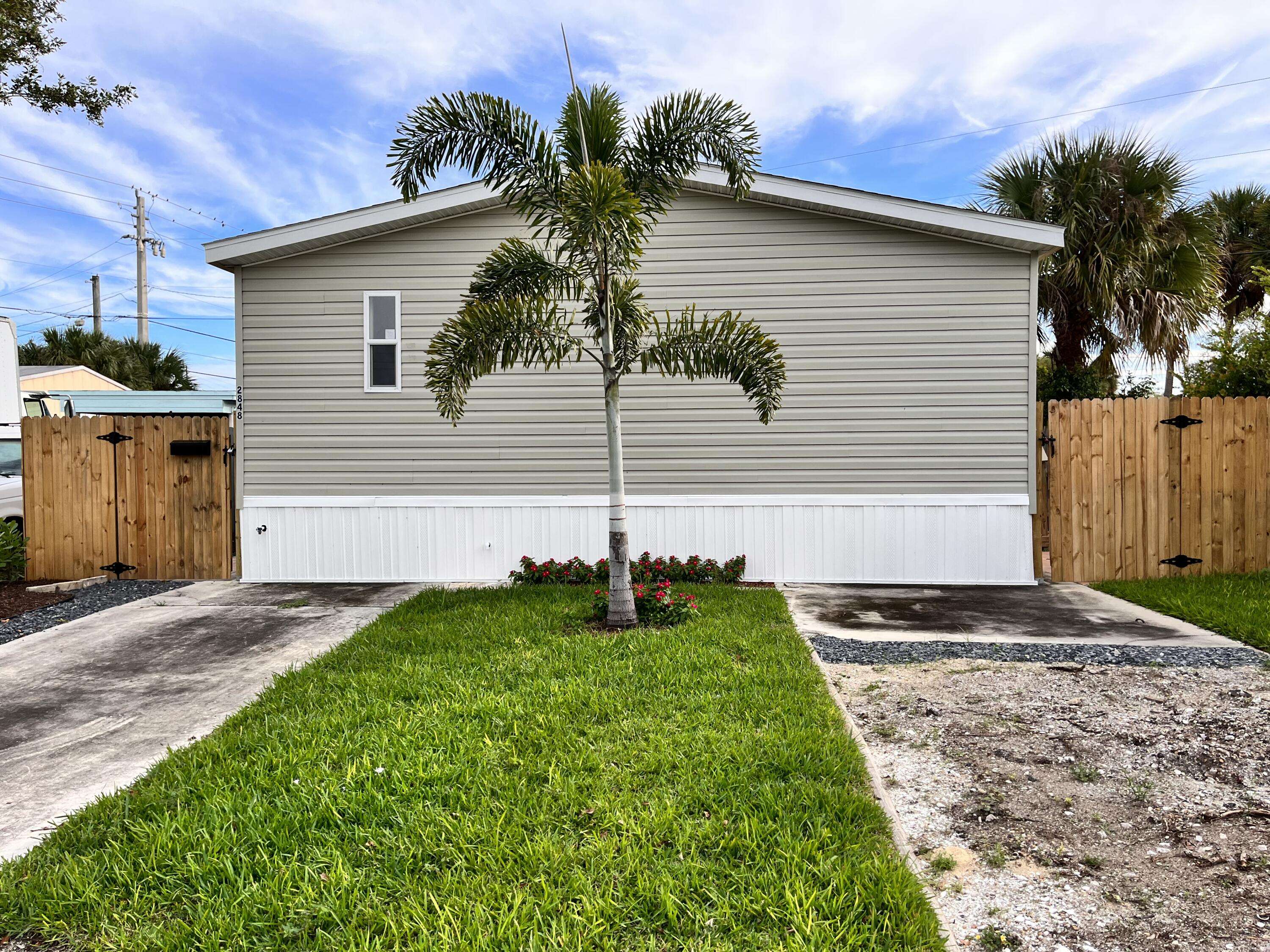 West Palm Beach, FL 33403,2848 Banyan Lane LN