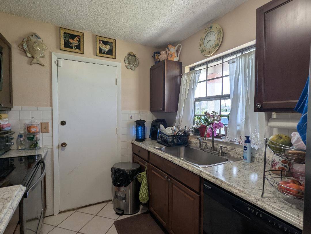 Port Saint Lucie, FL 34952,2351 SE Fruit AVE