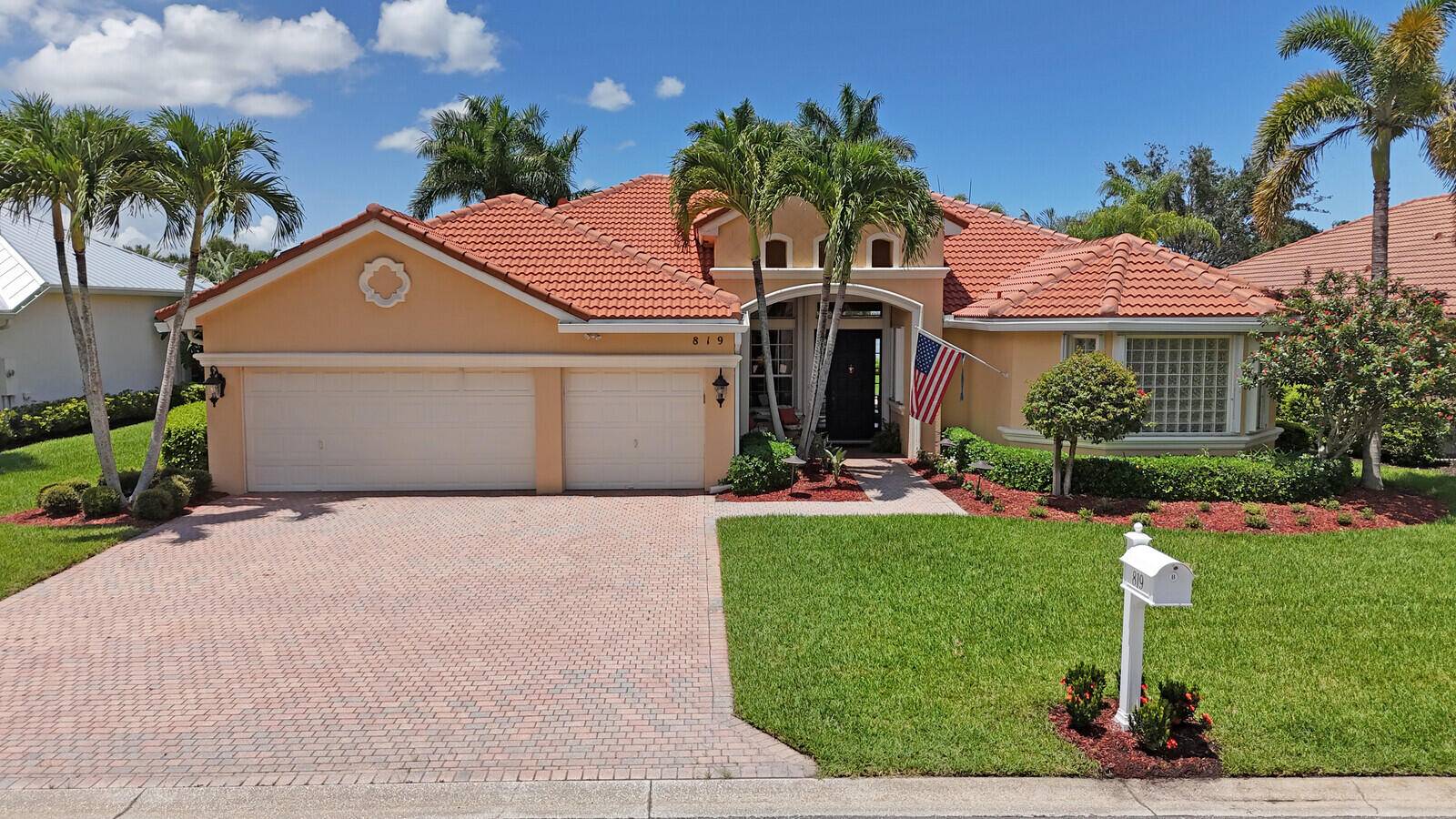 Stuart, FL 34997,819 SW Bromelia TER