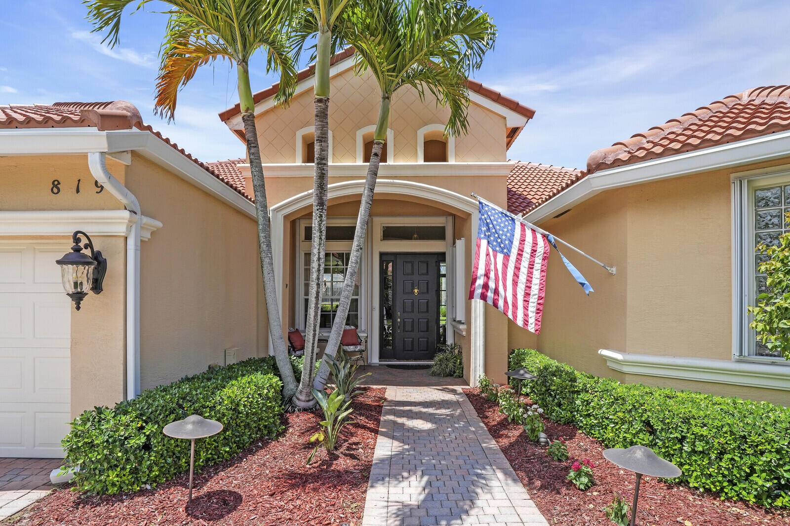 Stuart, FL 34997,819 SW Bromelia TER