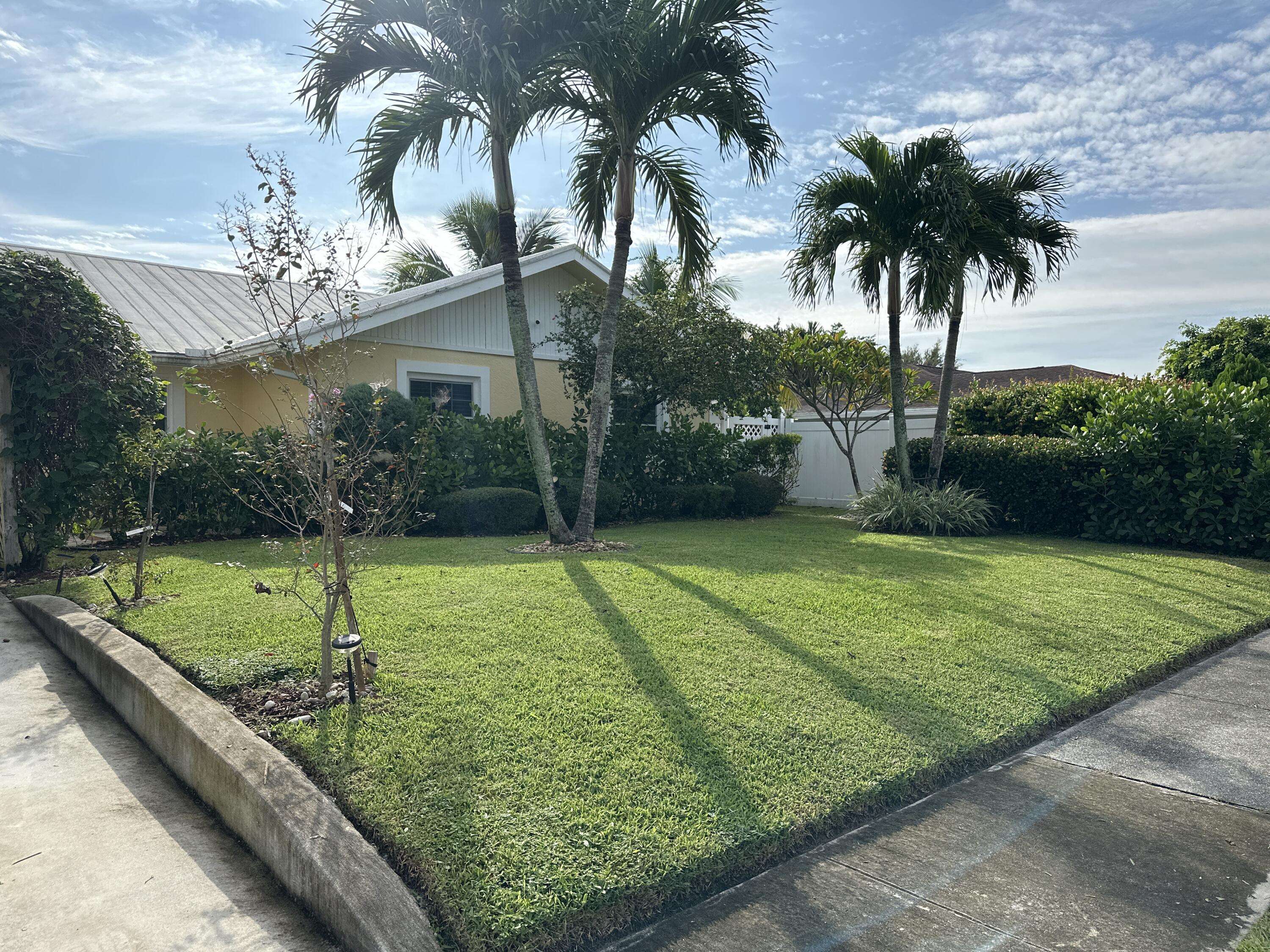 Lake Worth, FL 33463,5010 N Woodstone CIR