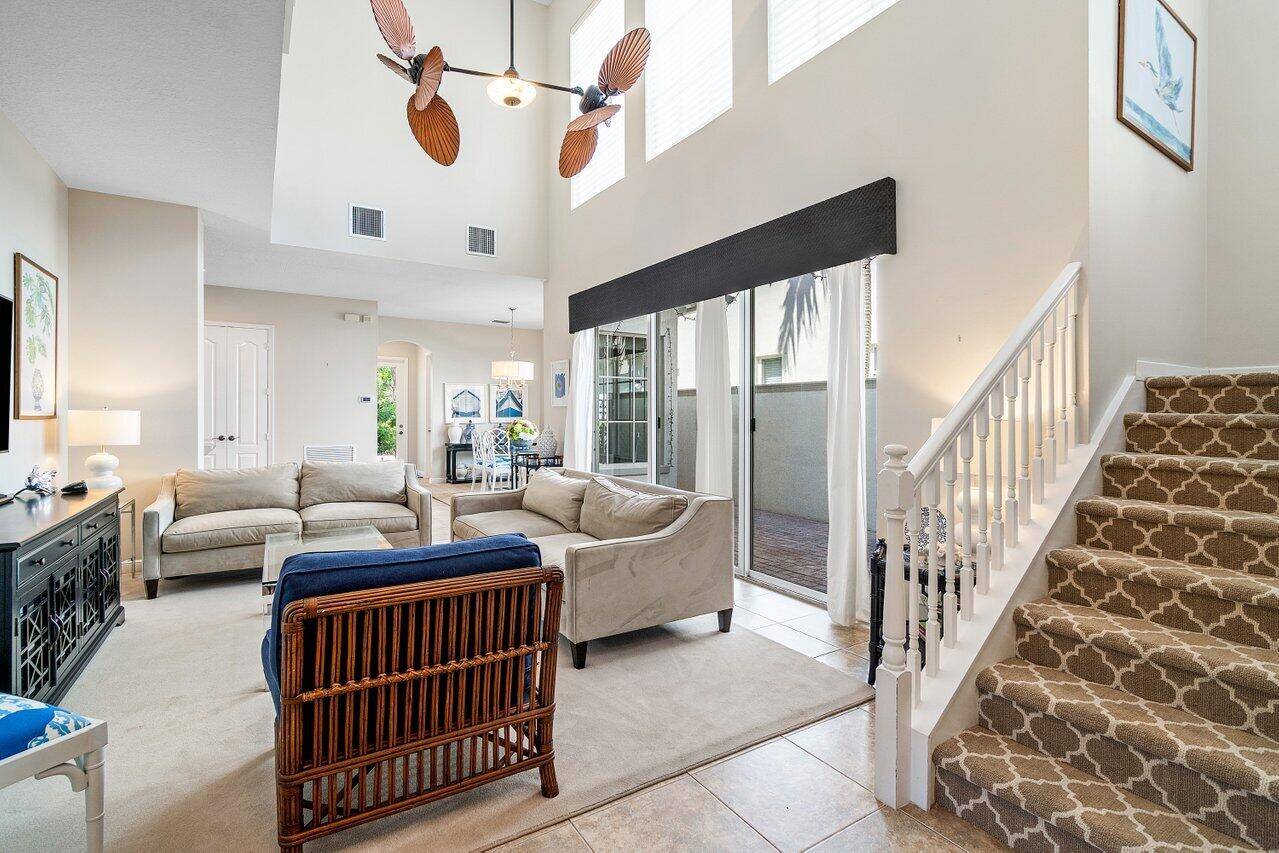 Palm Beach Gardens, FL 33410,62 Stoney DR
