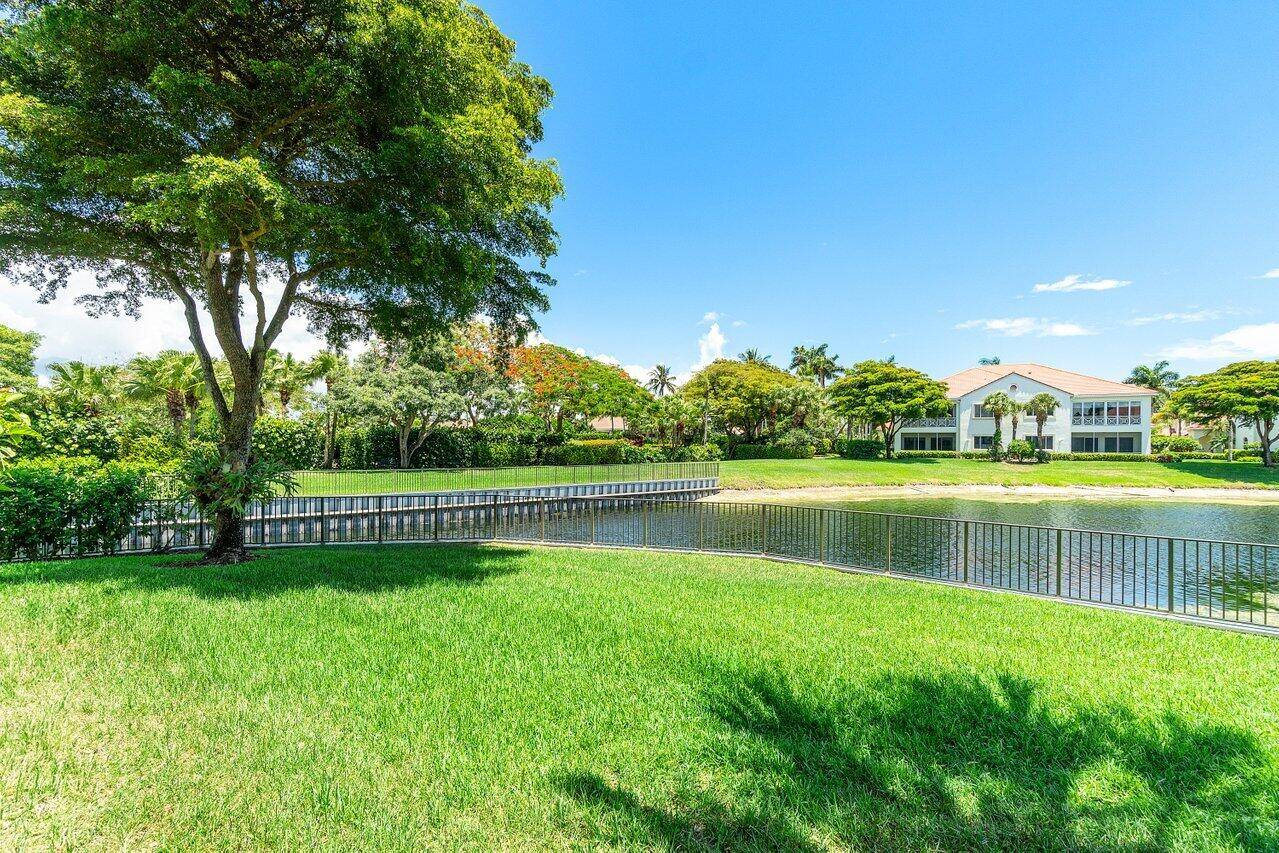 Palm Beach Gardens, FL 33418,112 Palm Bay DR A