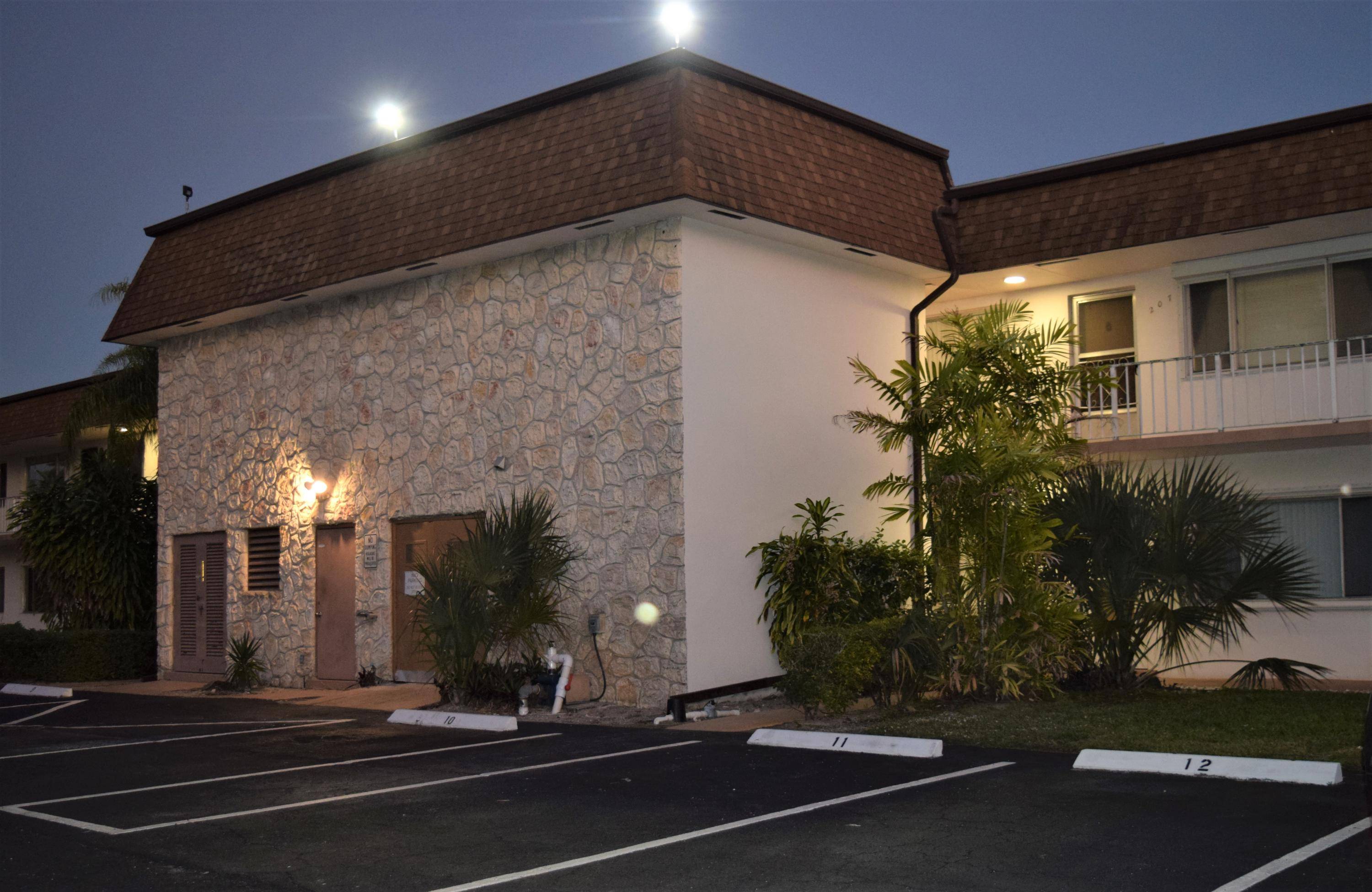 Lake Worth, FL 33462,2878 Donnelly 106 DR 106