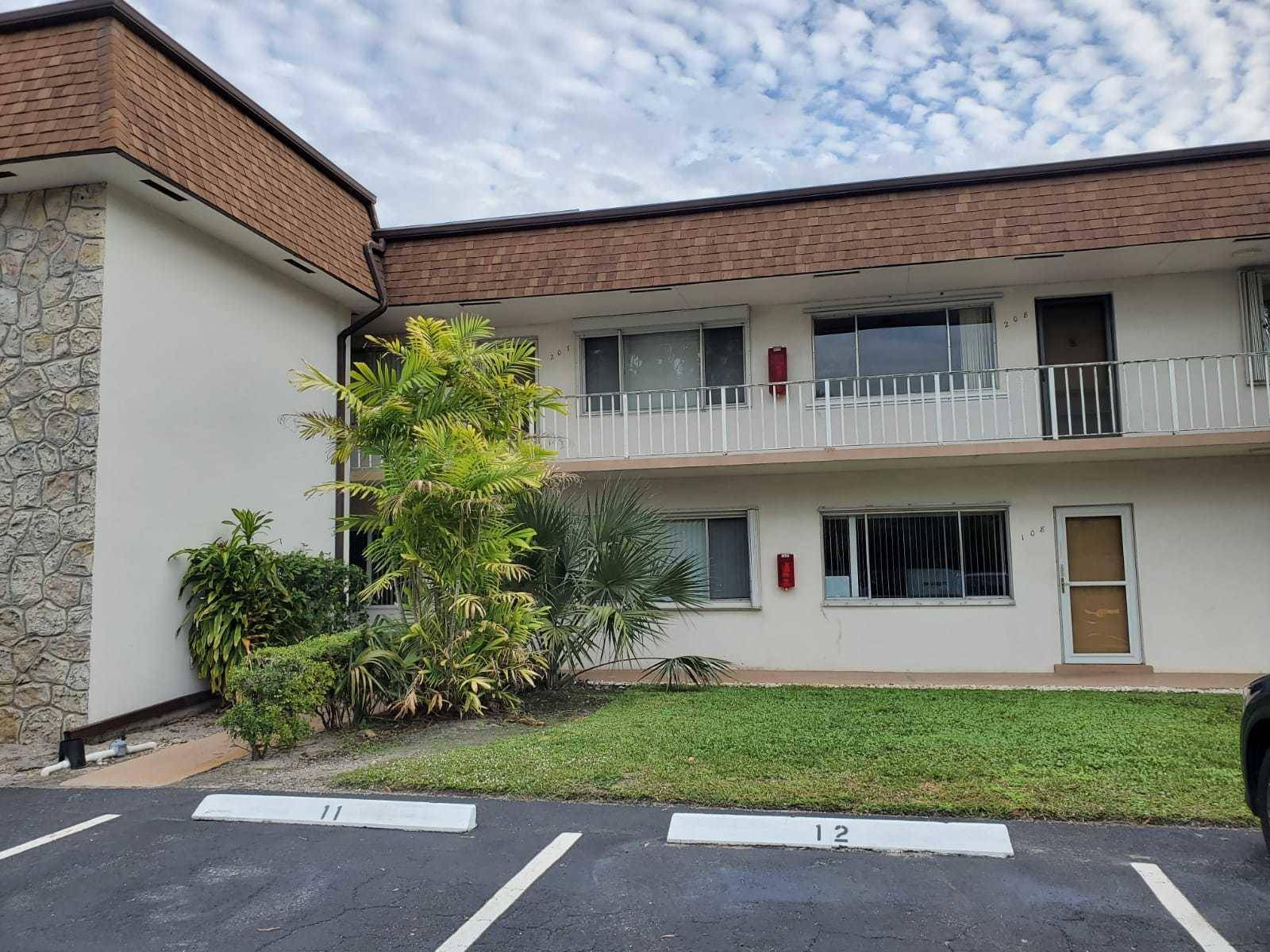 Lake Worth, FL 33462,2878 Donnelly 106 DR 106