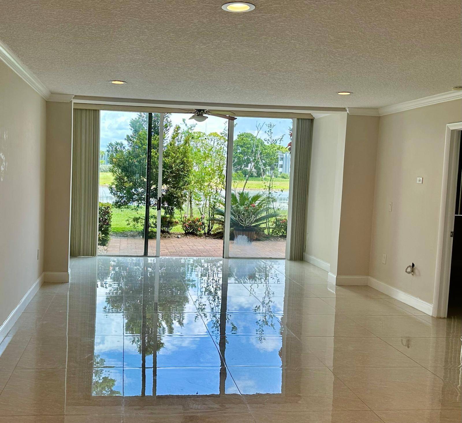 Lake Worth, FL 33467,4822 Esedra CT 101