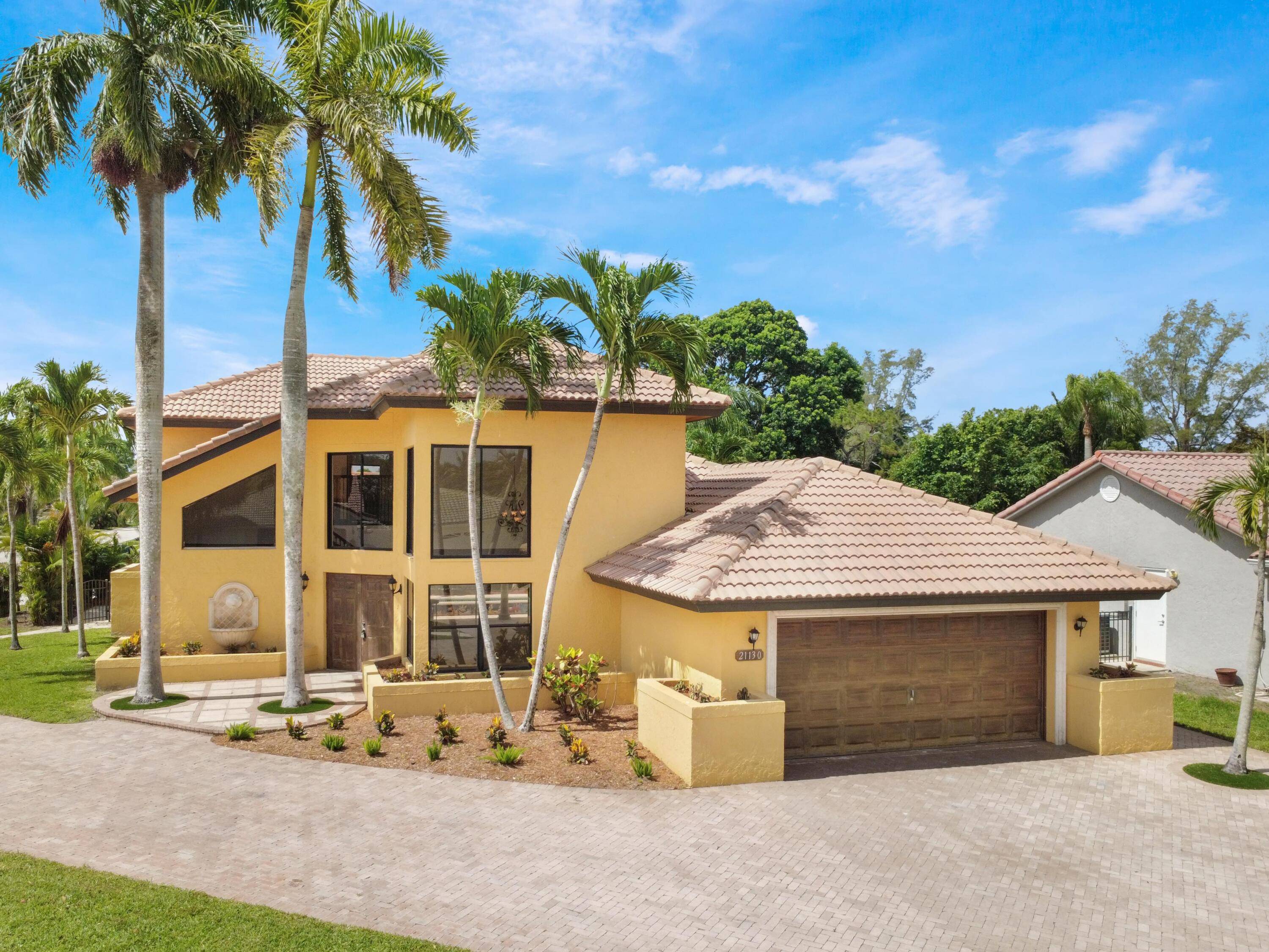 Boca Raton, FL 33428,21130 White Oak AVE