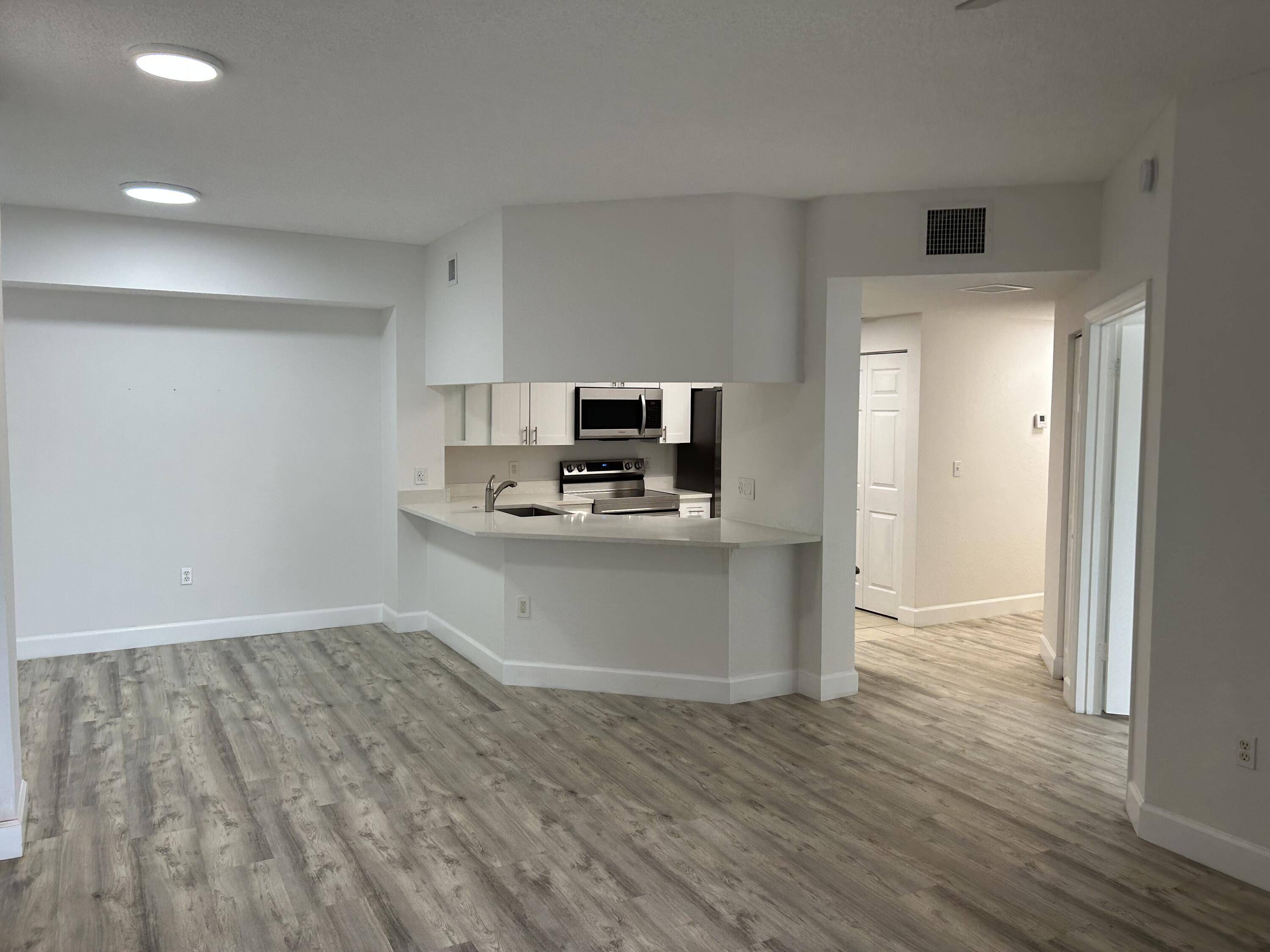 Palm Beach Gardens, FL 33410,2724 Anzio CT 205