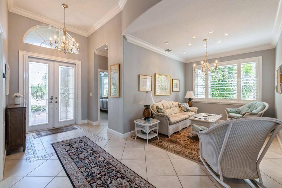 Atlantis, FL 33462,160 Palm CIR