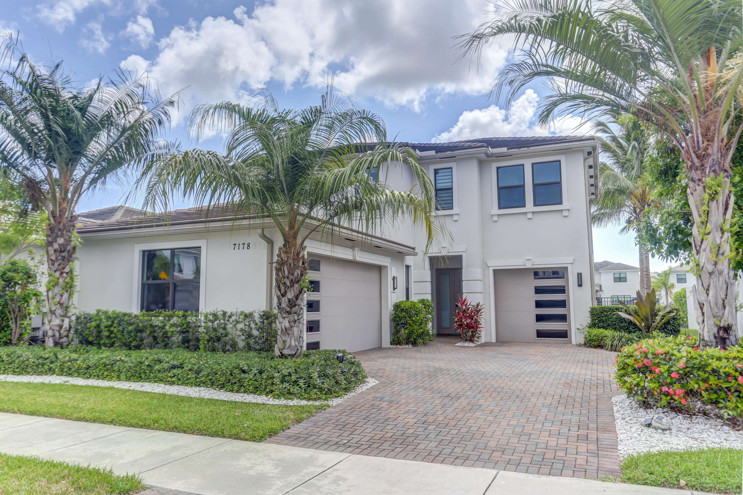 Lake Worth, FL 33463,7178 Montereal PATH