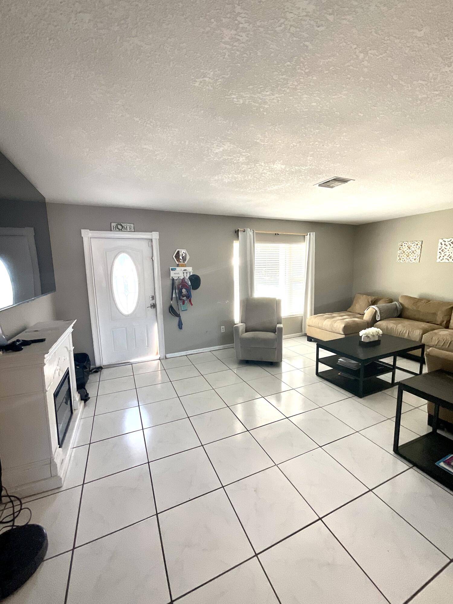 Port Saint Lucie, FL 34952,409 NE Oleander AVE