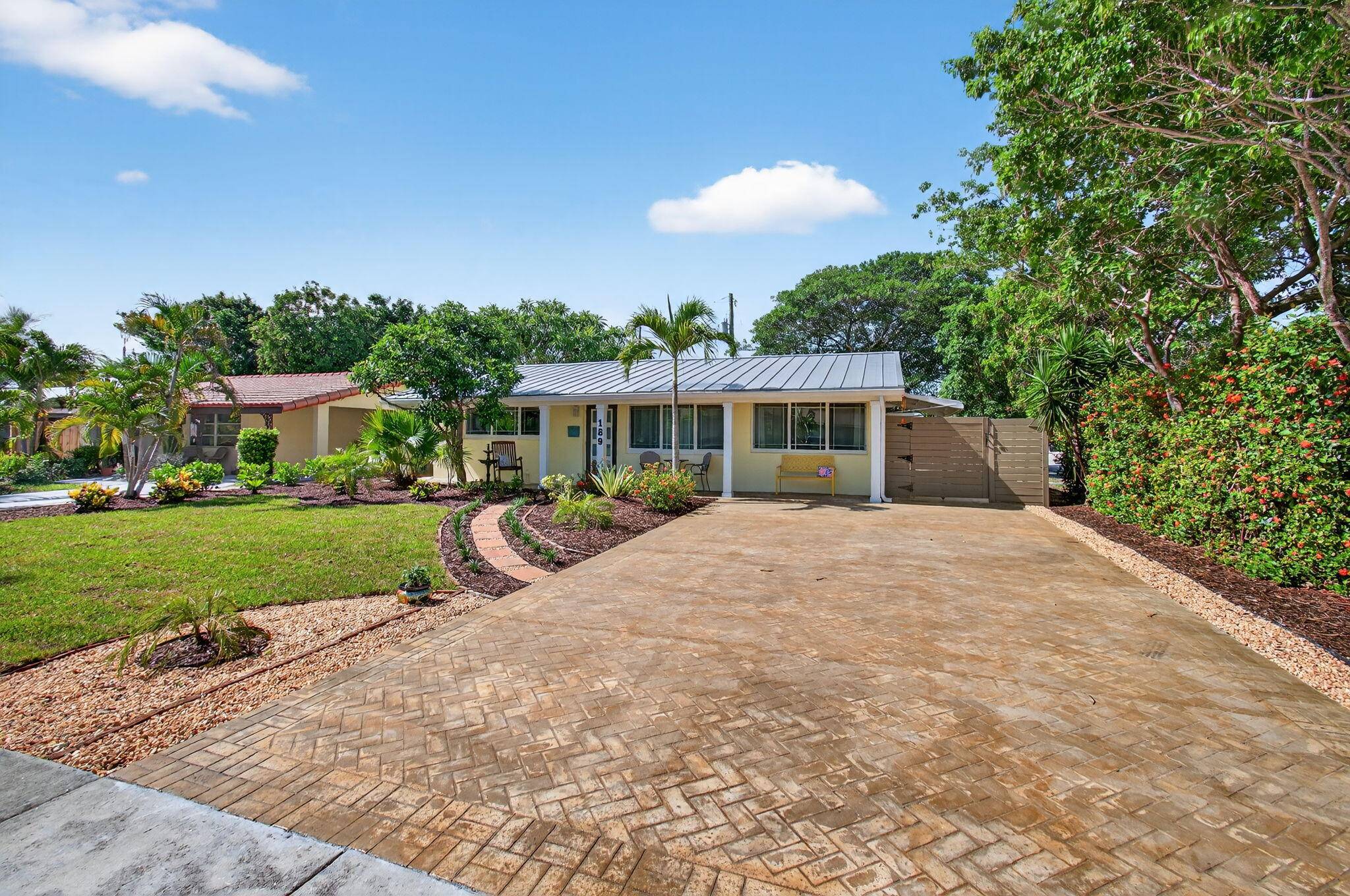 Lake Worth Beach, FL 33460,189 Harvard DR