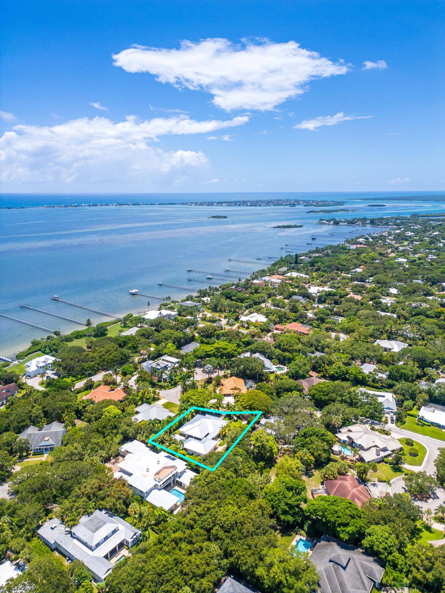 Sewalls Point, FL 34996,104 Hillcrest DR
