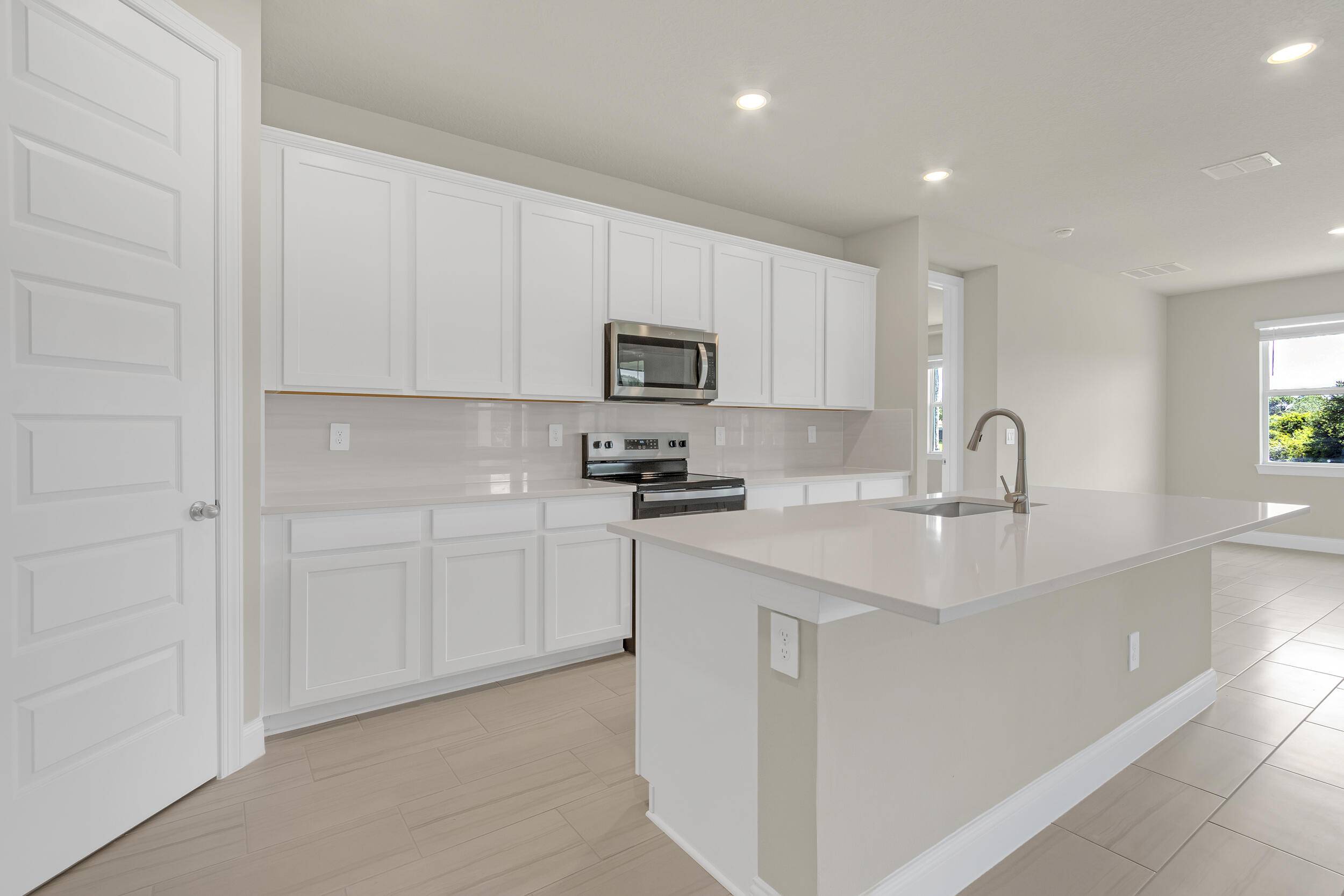 Port Saint Lucie, FL 34986,9035 Dahlia CIR