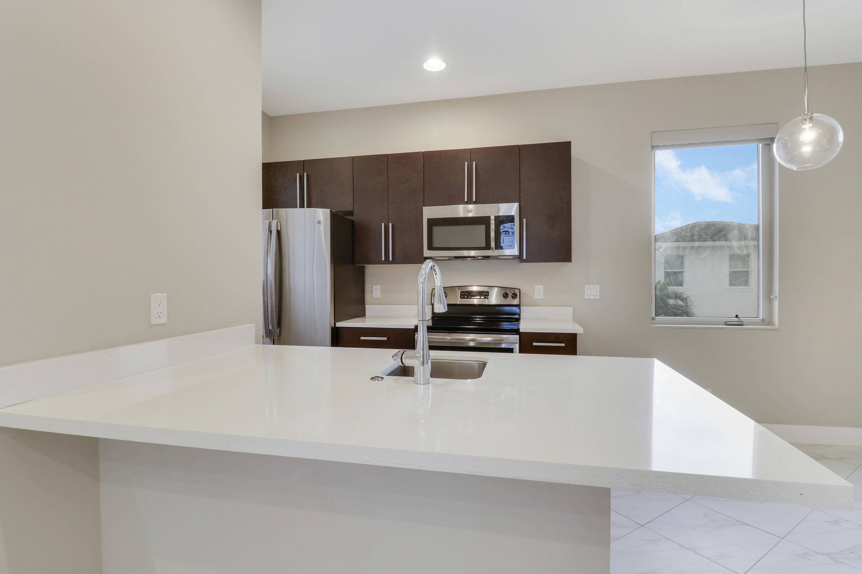 Palm Beach Gardens, FL 33418,5029 Grandiflora RD