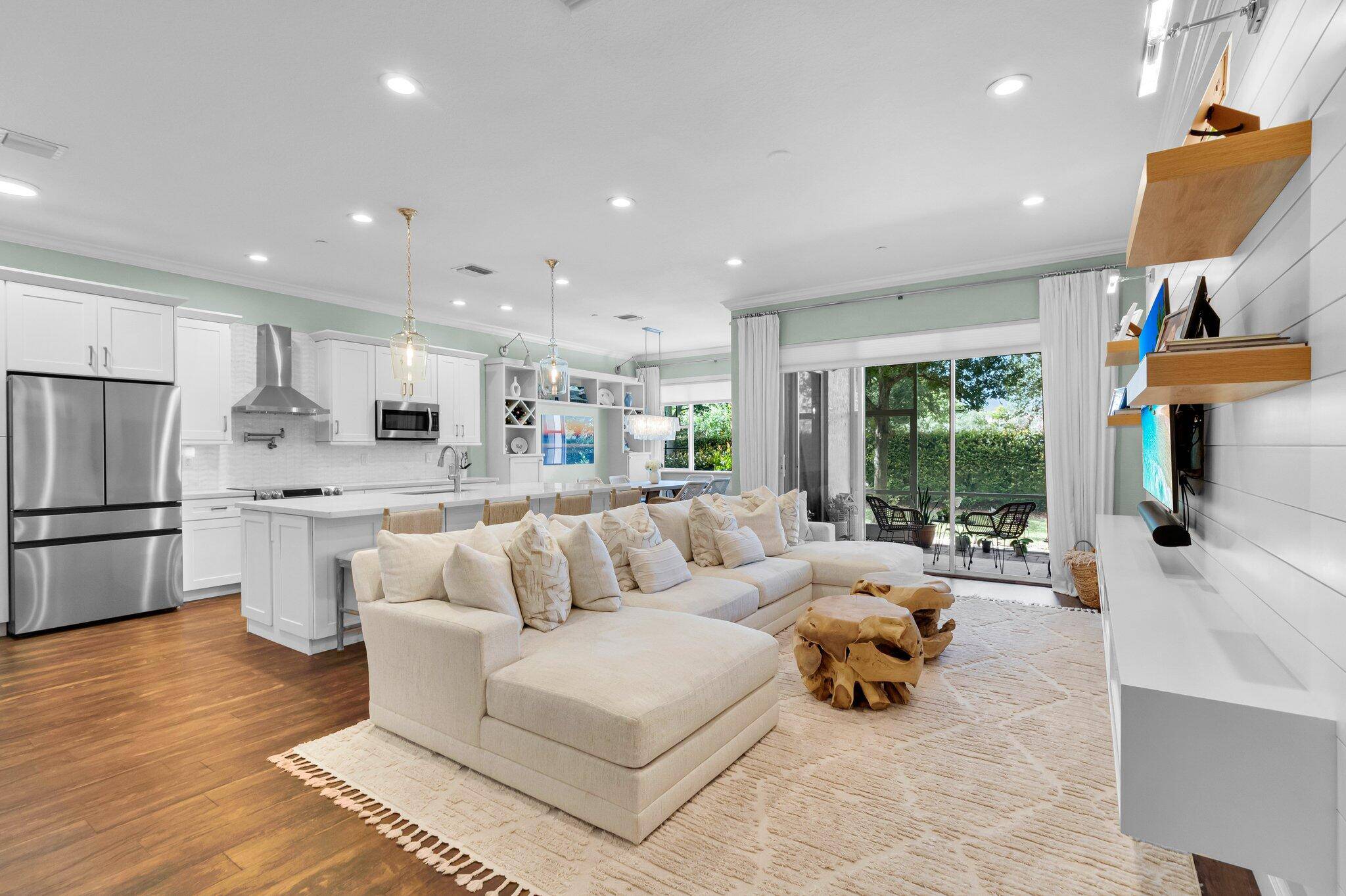 Boynton Beach, FL 33426,49 Lancaster RD