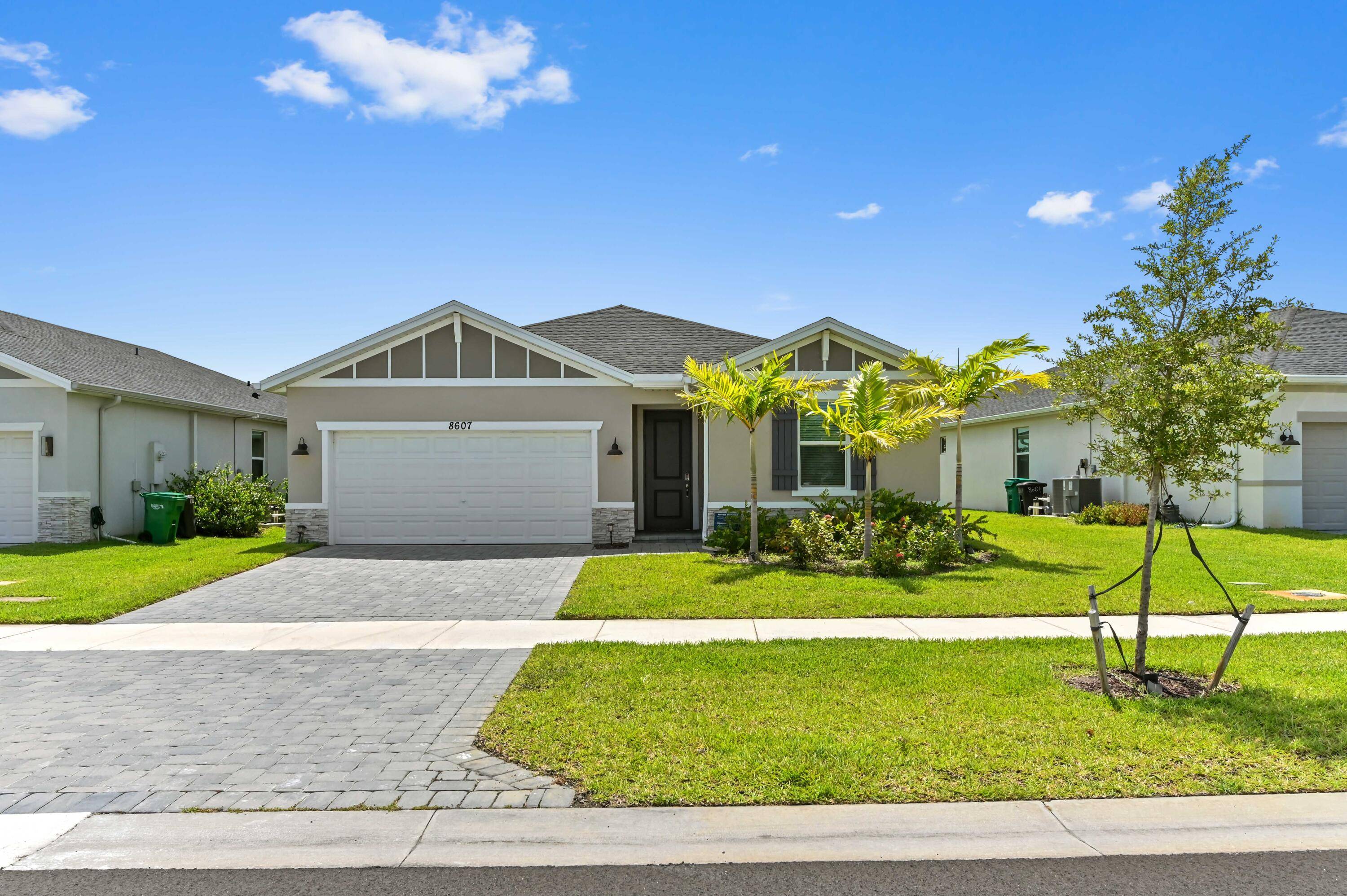 Port Saint Lucie, FL 34986,8607 Dahlia CIR