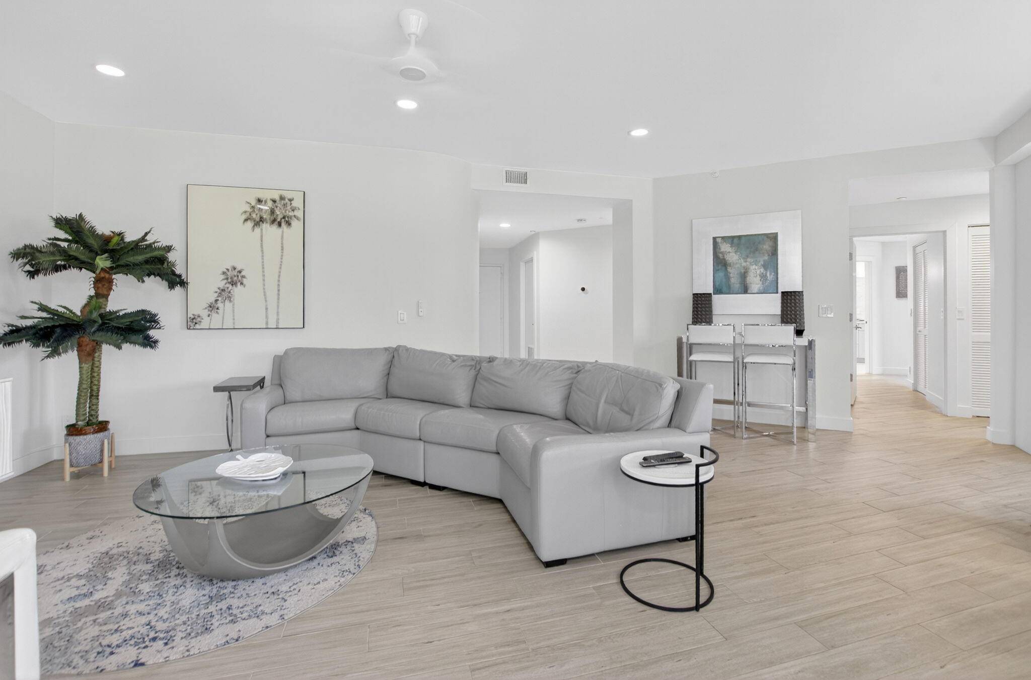 Boca Raton, FL 33433,7546 La Paz BLVD 205