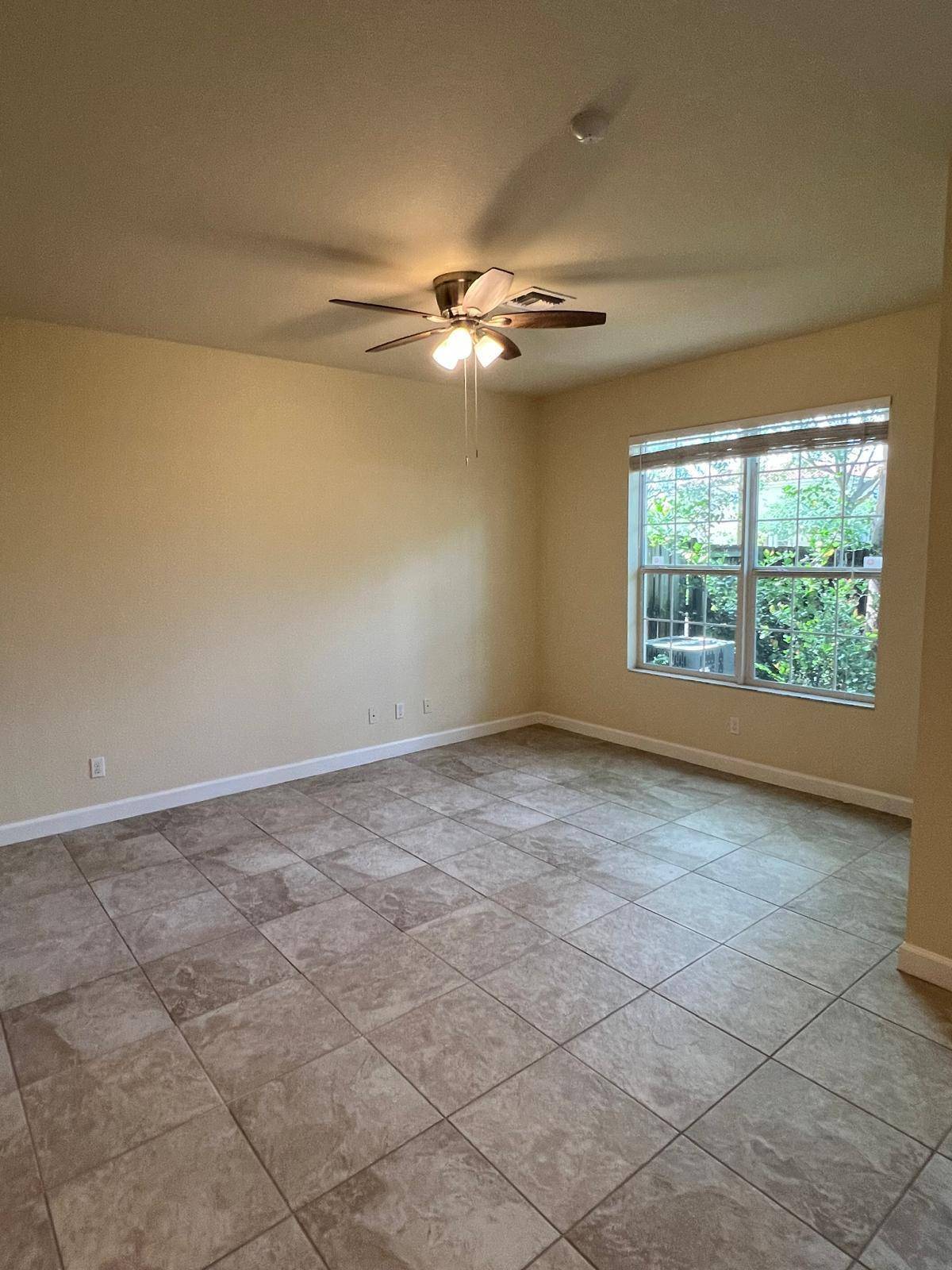 West Palm Beach, FL 33417,5037 Ashley River RD 5037