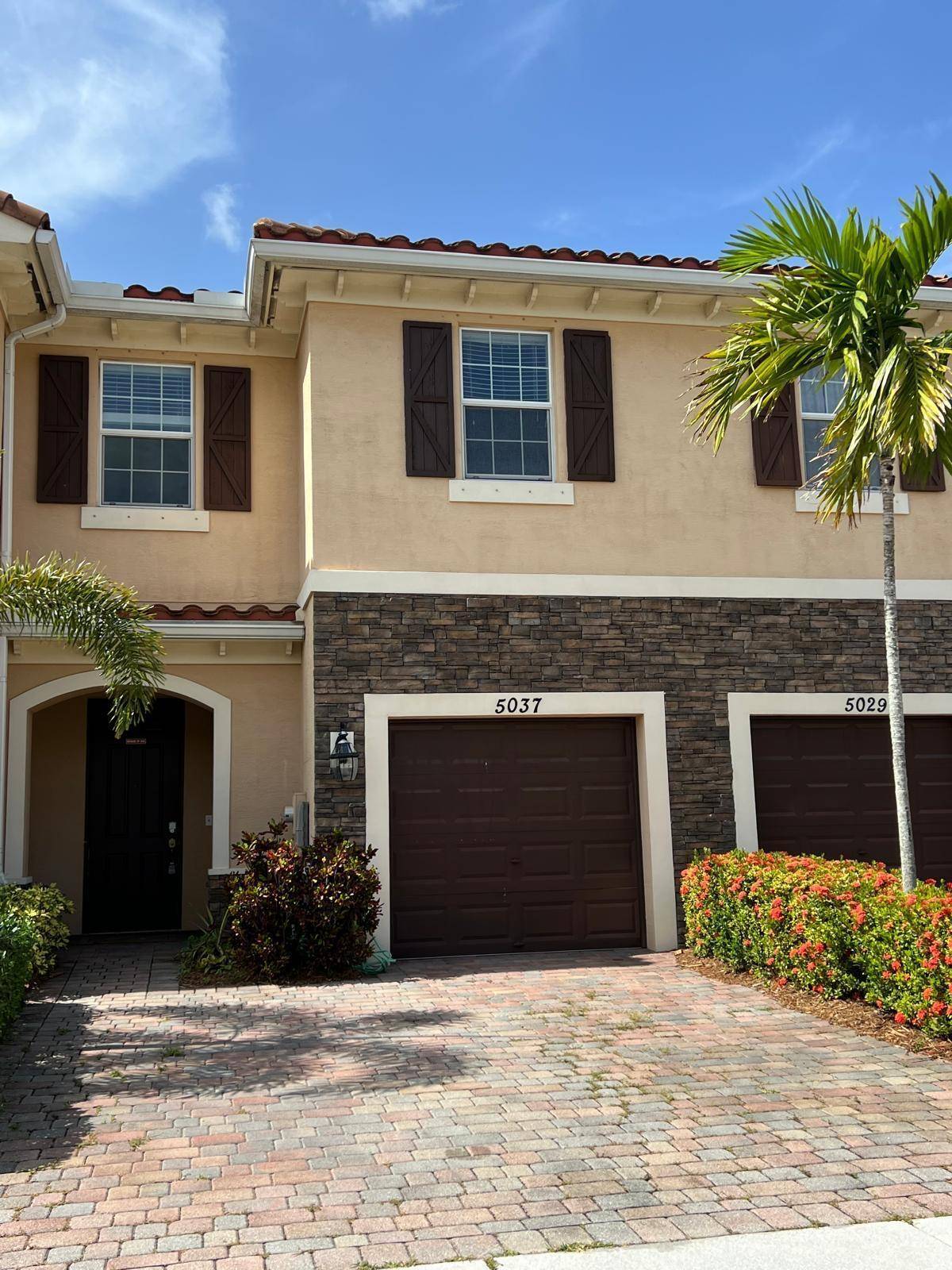 West Palm Beach, FL 33417,5037 Ashley River RD 5037