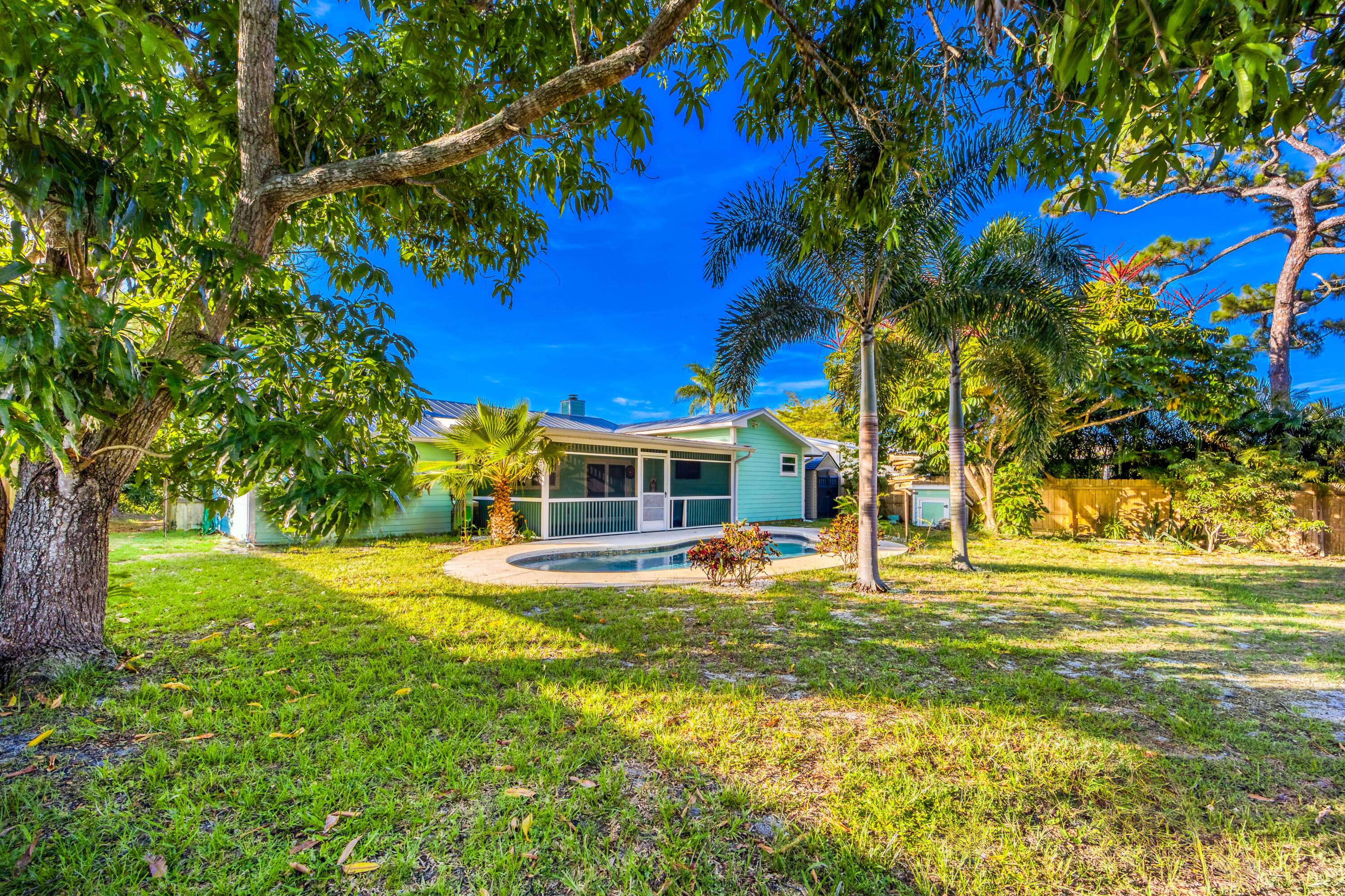 Stuart, FL 34997,4890 SE Pine Ridge WAY