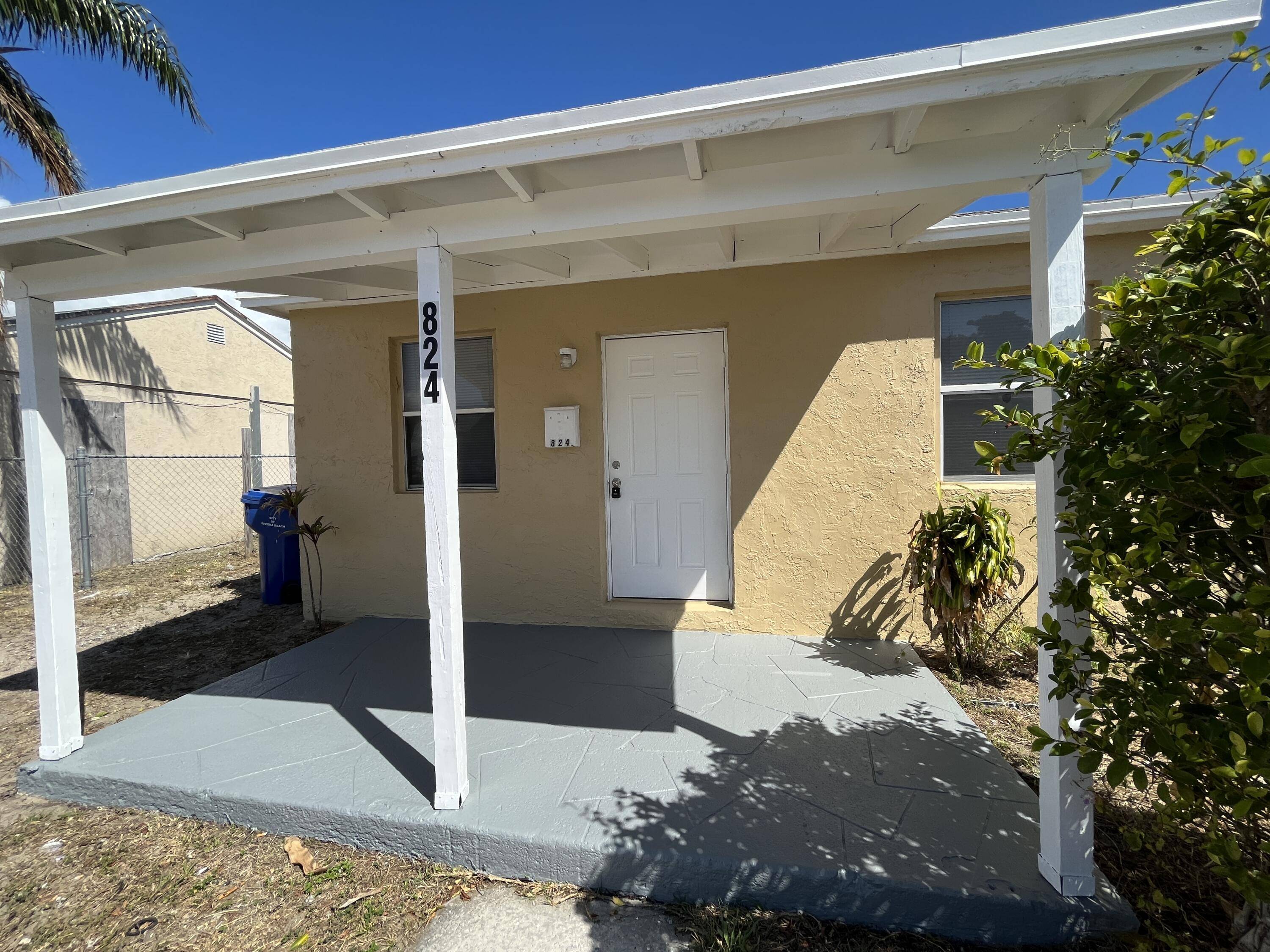Riviera Beach, FL 33404,824 W 5th ST